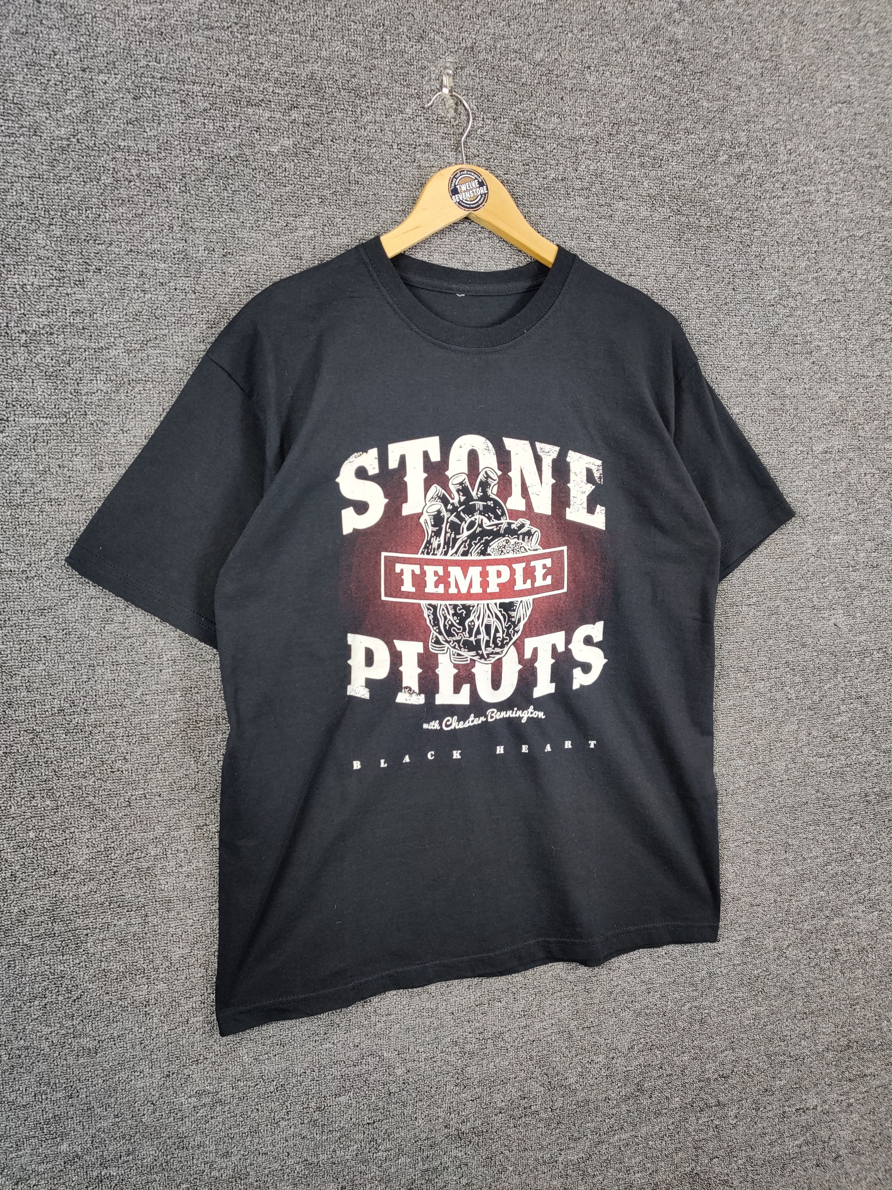 Band Tees Stone Temple Pilots Black Heart Rock Tee Tshirt Size US L / EU 52-54 / 3 - 6 Thumbnail