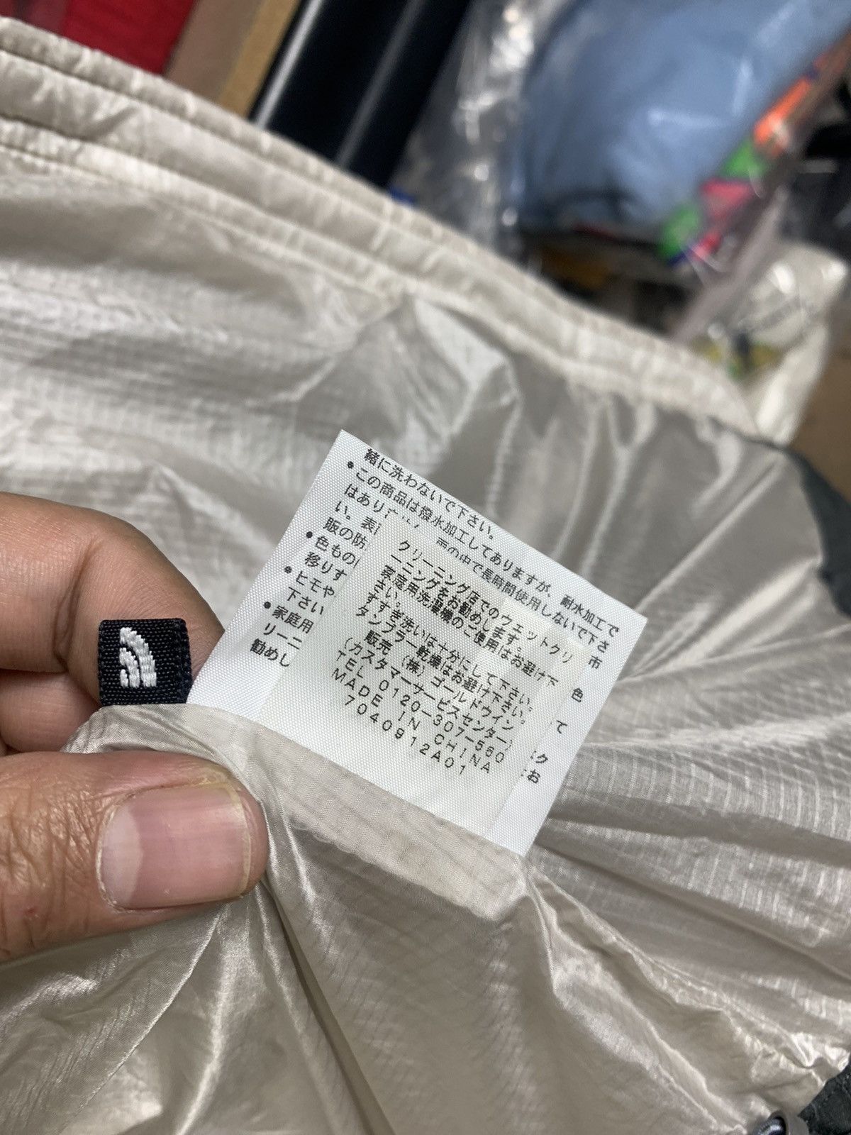 The North Face Vintage The North Face Summit Series Puffer Jacket Size M / US 6-8 / IT 42-44 - 9 Thumbnail