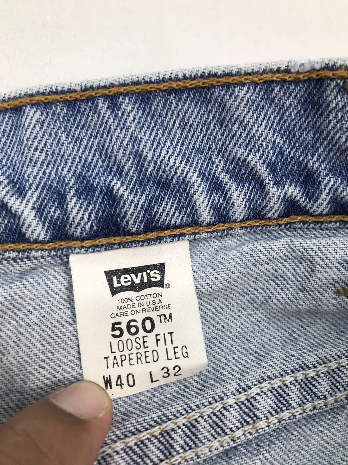 Levi's Vintage Levis 560 loose fit denim pants Size US 37 - 14 Thumbnail