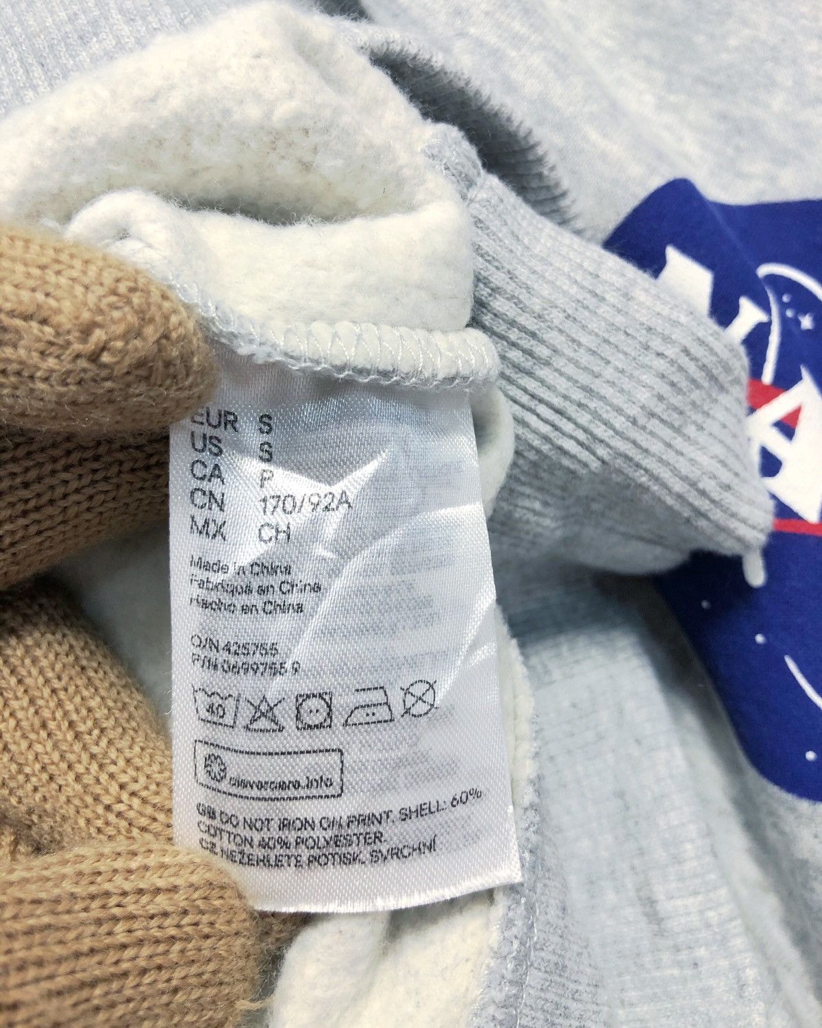 H&M Rare H&M X L.O.G.G. X NASA Hoodie Sweatshirt Size US S / EU 44-46 / 1 - 9 Thumbnail