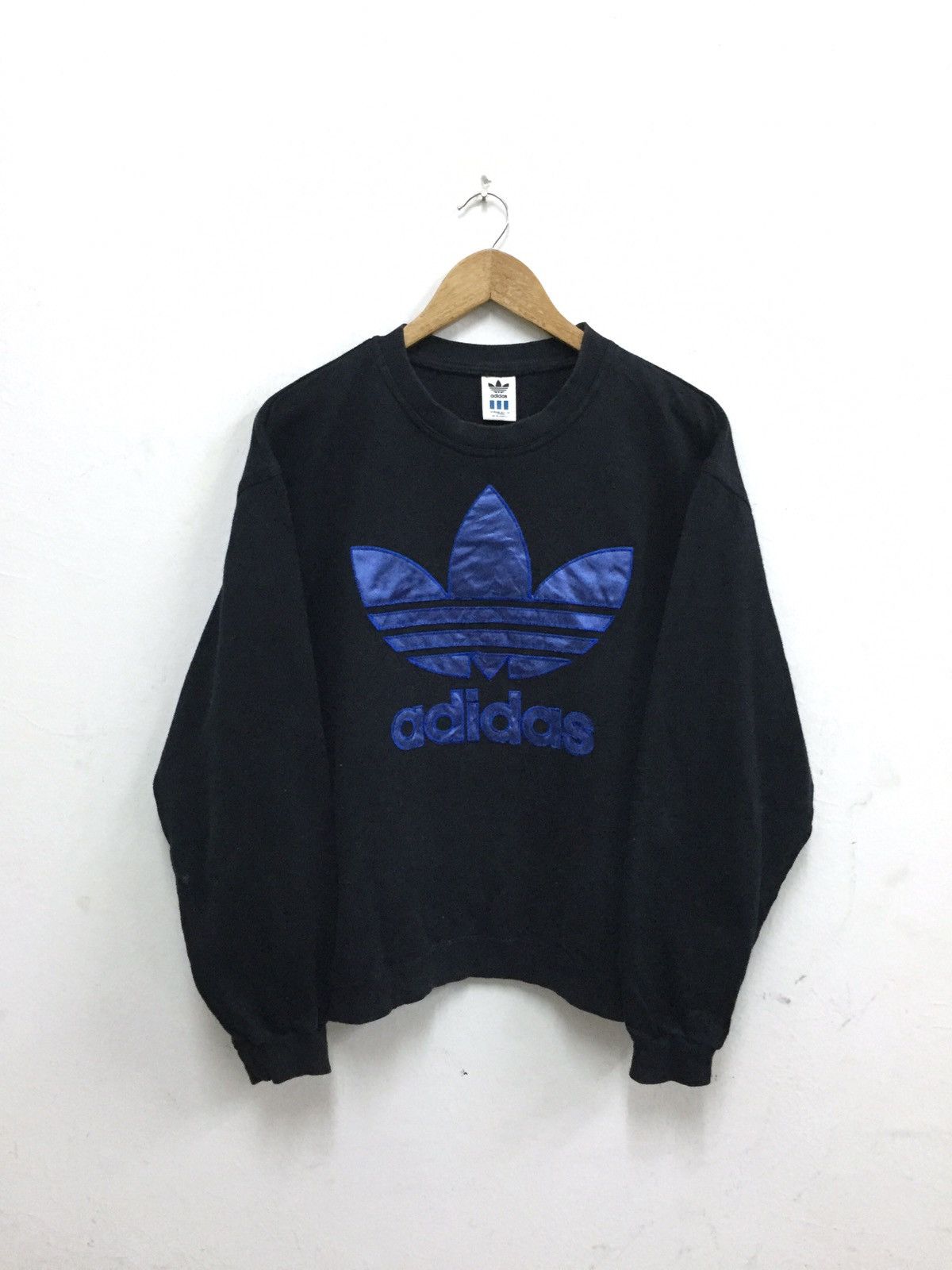 Adidas SICK🔥90s Adidas Trefoil Big Logo Embroidered Pullover Size US M / EU 48-50 / 2 - 1 Thumbnail