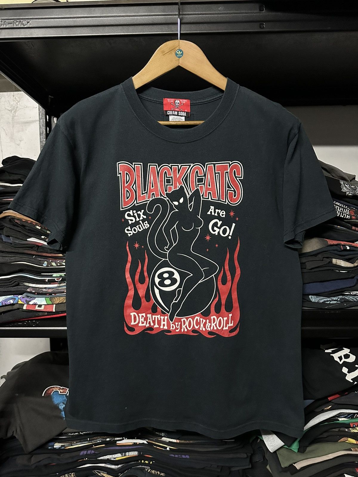 Anvil × Japanese Brand × Vintage Vintage Cream Soda Black Cats 8 Ball Japan Faded Tee Size US M / EU 48-50 / 2 - 1 Thumbnail
