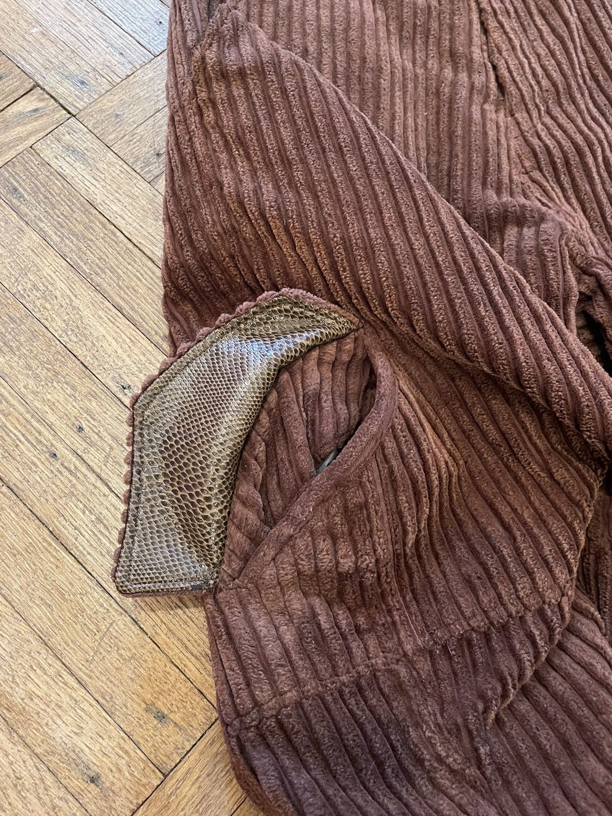 20471120 × Beauty Beast Milkboy Corduroy Cargo Pants with Snakeskin Detail Size US 30 / EU 46 - 2 Thumbnail