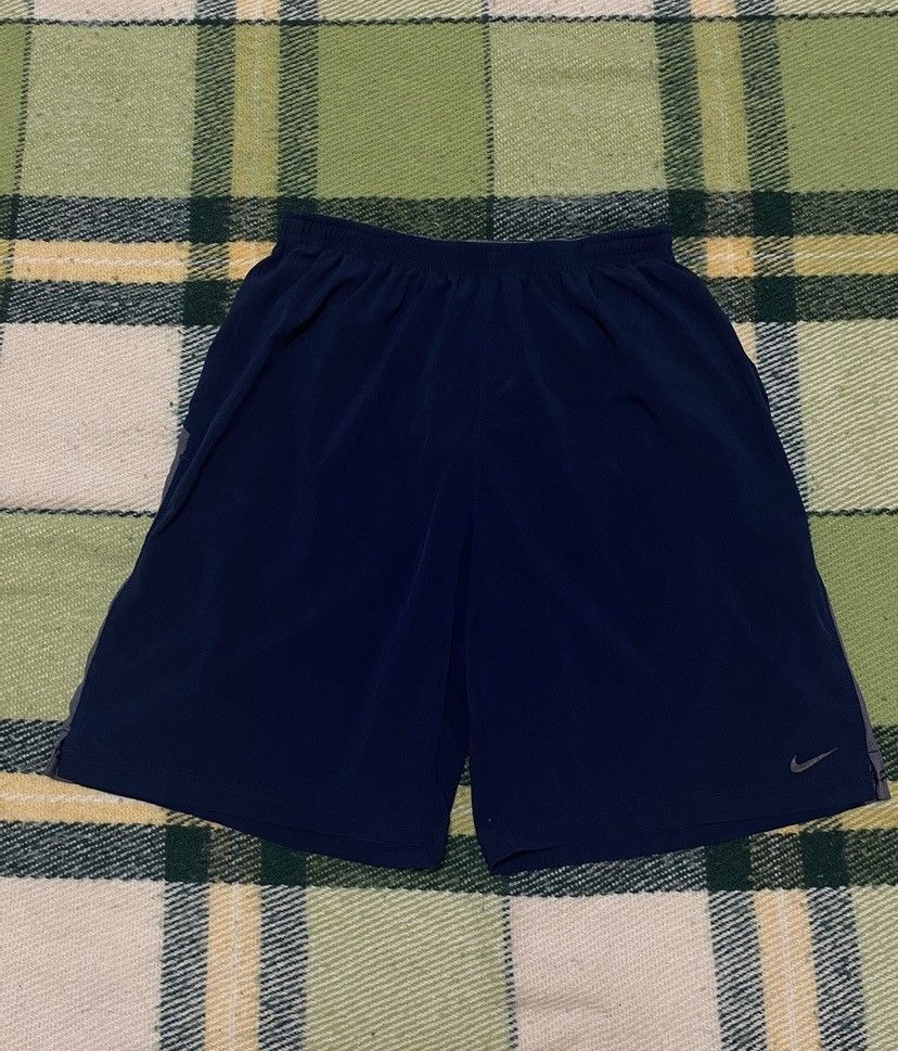 Nike Vintage Nike shorts streetwear swoosh casual y2k size M Size US 32 / EU 48 - 2 Thumbnail