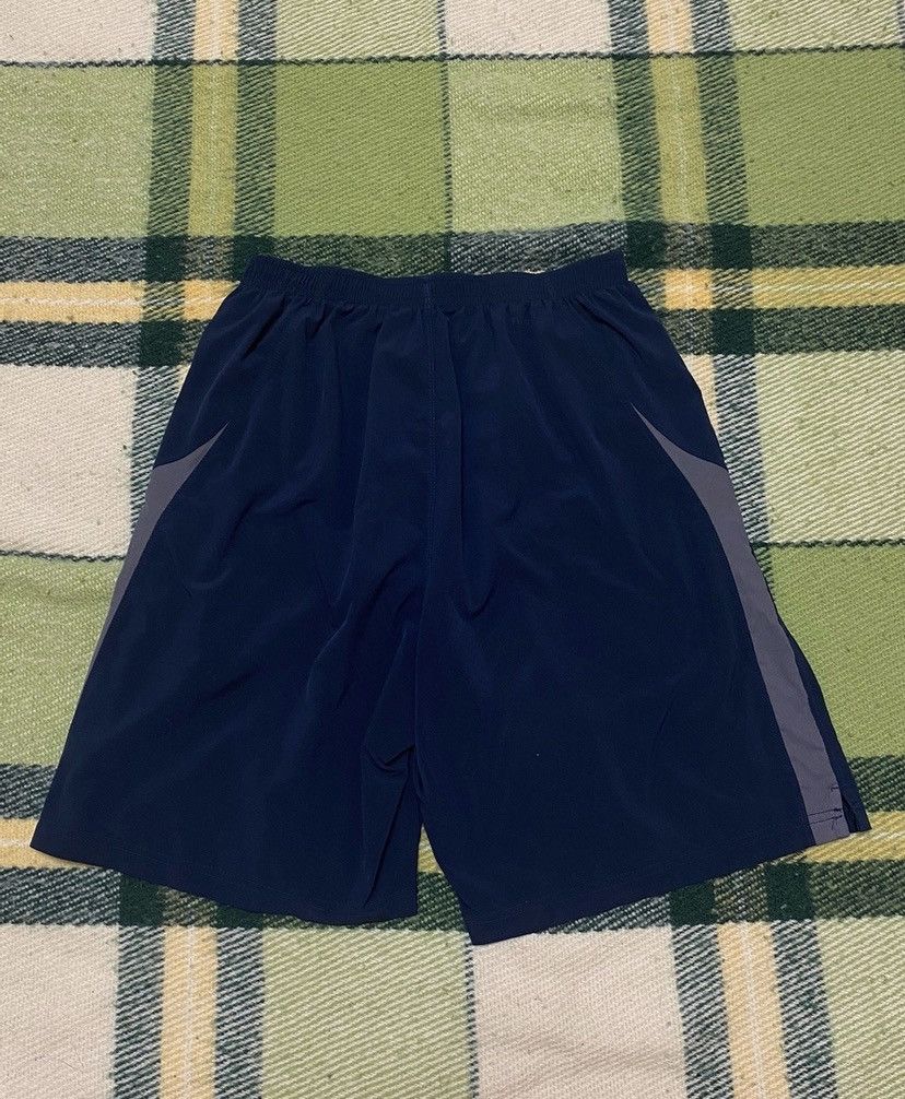 Nike Vintage Nike shorts streetwear swoosh casual y2k size M Size US 32 / EU 48 - 4 Thumbnail