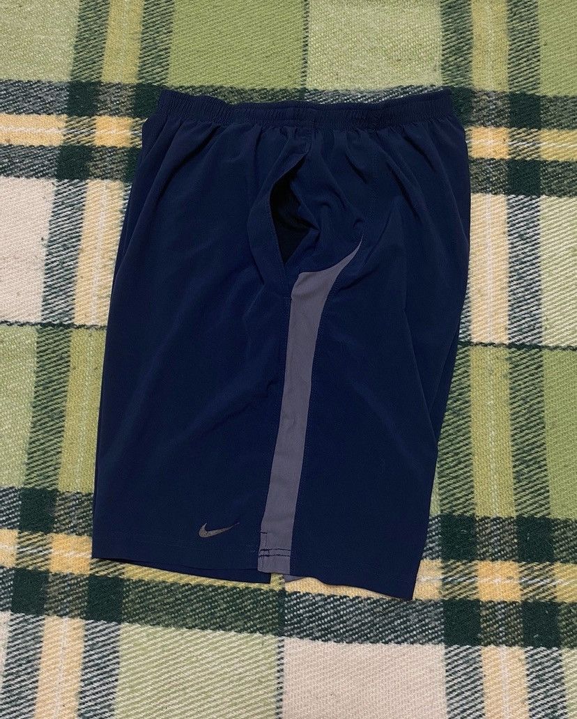 Nike Vintage Nike shorts streetwear swoosh casual y2k size M Size US 32 / EU 48 - 1 Thumbnail
