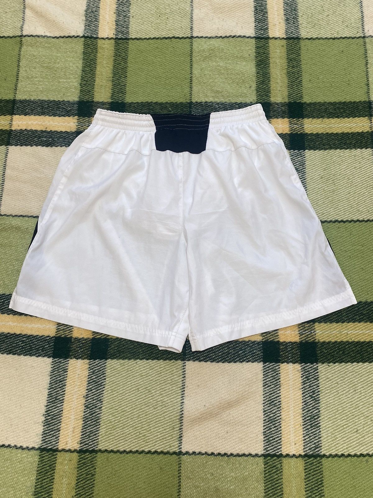 Nike Vintage Nike shorts streetwear swoosh casual y2k size L Size US 34 / EU 50 - 2 Thumbnail