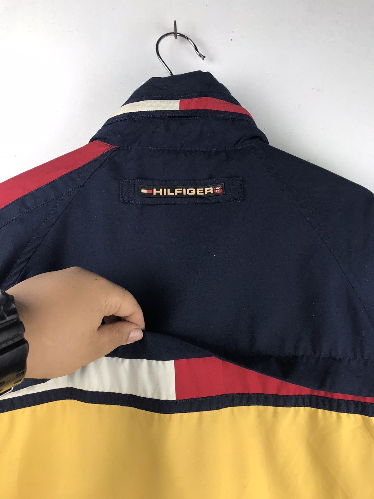 Tommy Hilfiger Vintage Tommy Hilfiger colourful reversible jacket Size US S / EU 44-46 / 1 - 9 Thumbnail