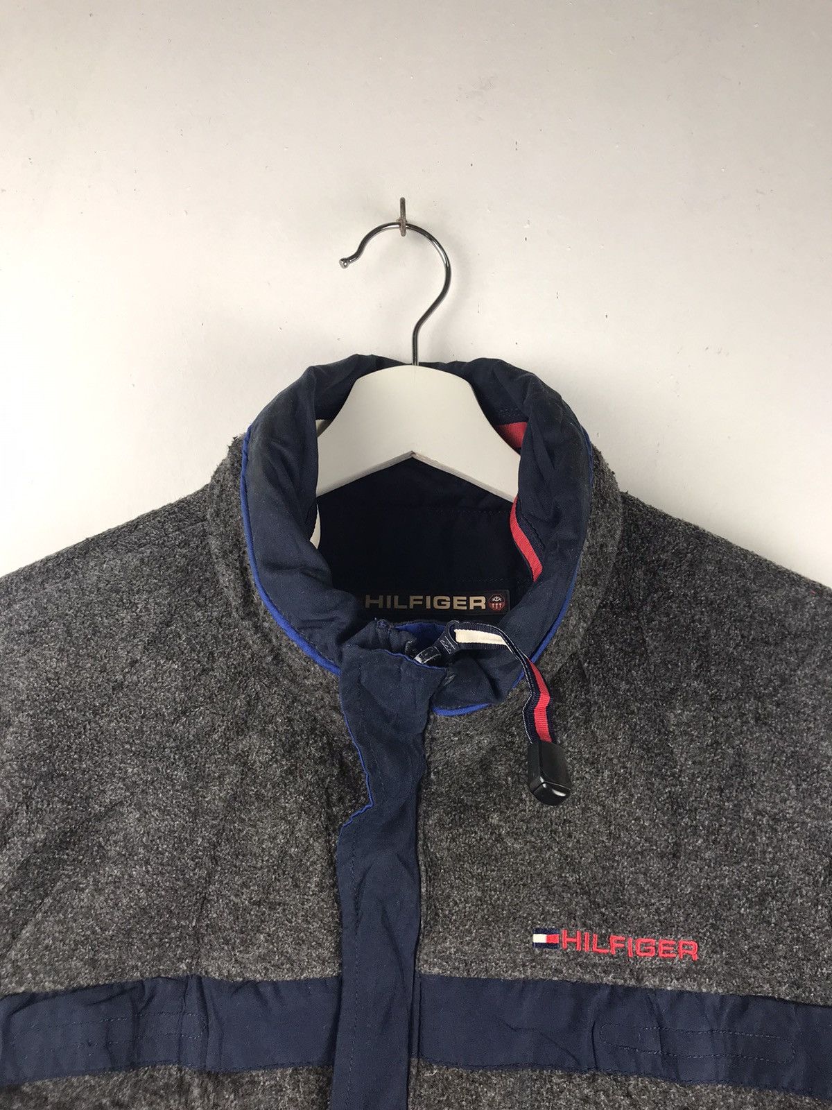 Tommy Hilfiger Vintage Tommy Hilfiger colourful reversible jacket Size US S / EU 44-46 / 1 - 10 Thumbnail