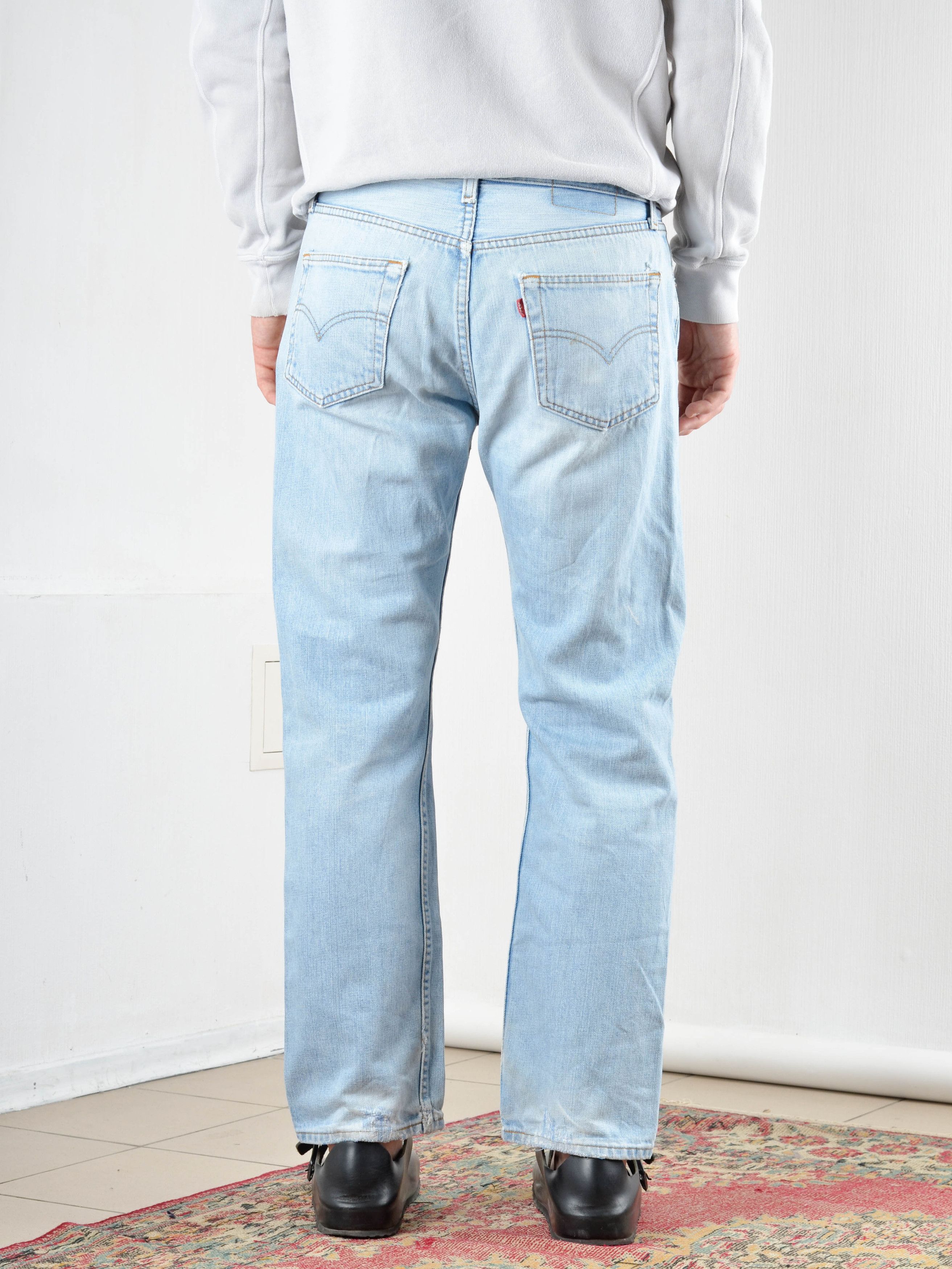 Vintage 90s Levi’s 501s jeans