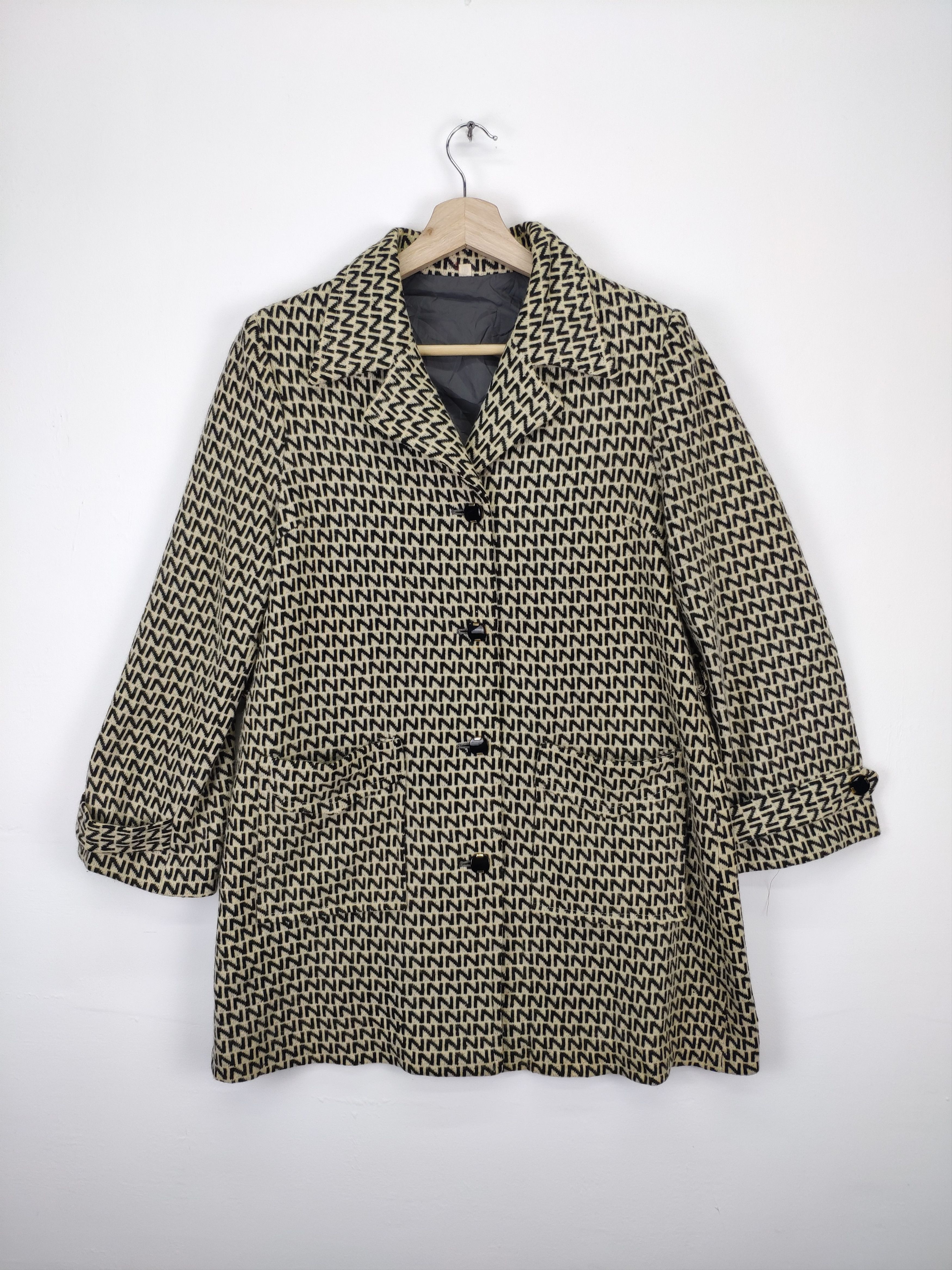 Designer × Vintage Vintage Monogram Blazer Inspired Fendi Size M / US 6-8 / IT 42-44 - 1 Thumbnail
