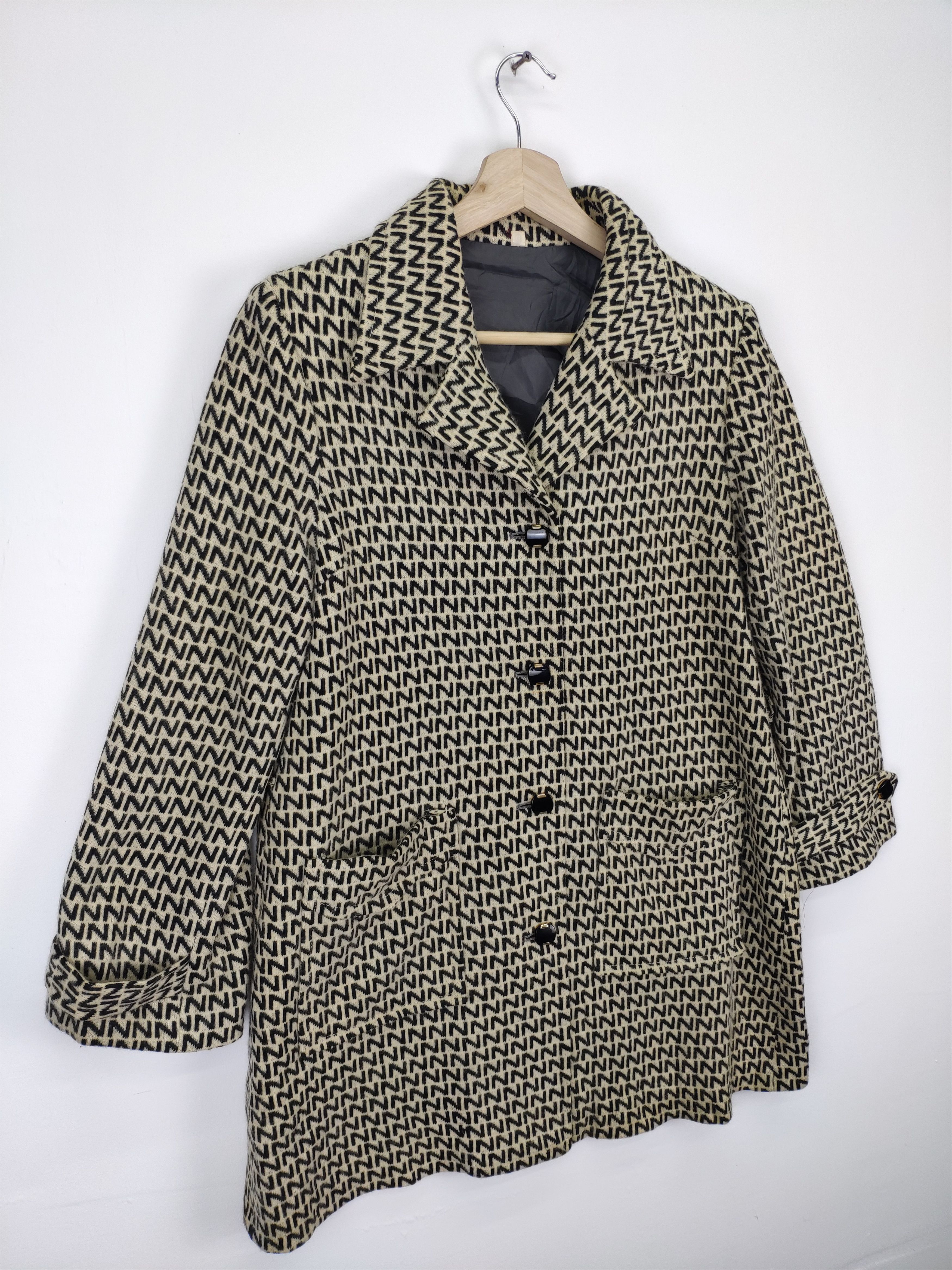 Designer × Vintage Vintage Monogram Blazer Inspired Fendi Size M / US 6-8 / IT 42-44 - 3 Thumbnail