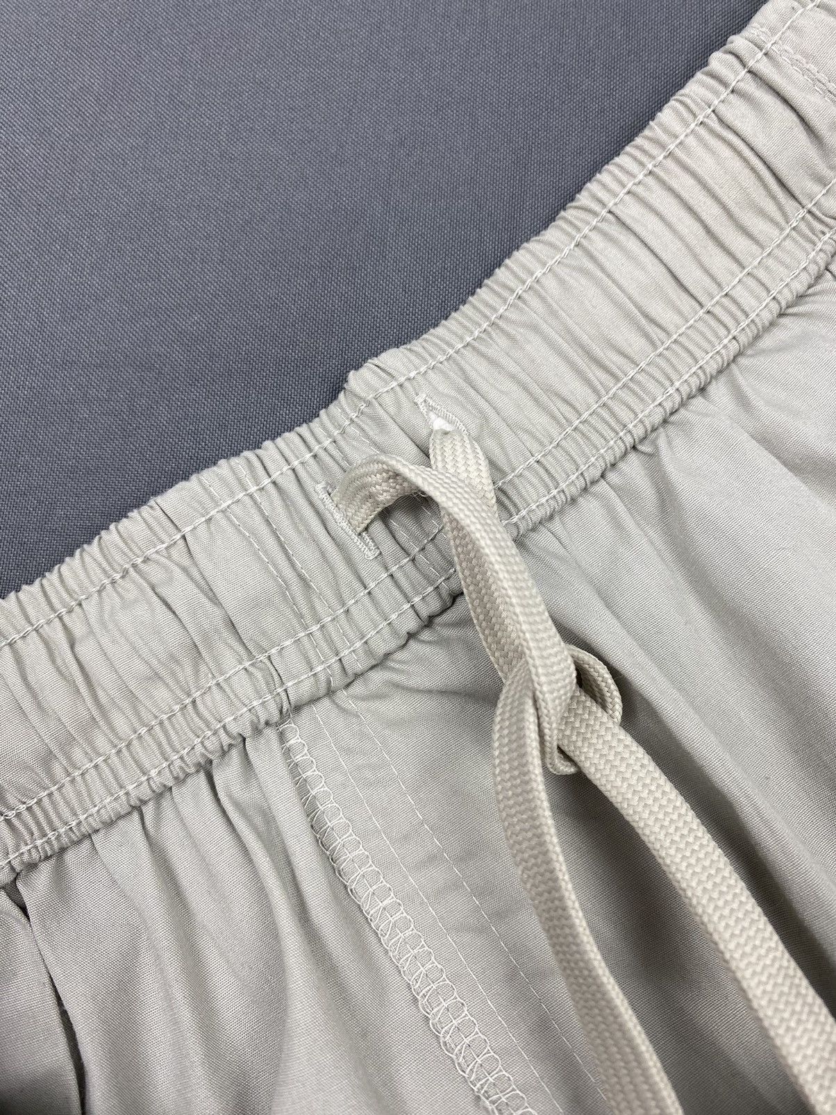 Nike 1990’s Vintage Nike Mini Logo Relaxed Fit Shorts Size L Size US 34 / EU 50 - 7 Thumbnail