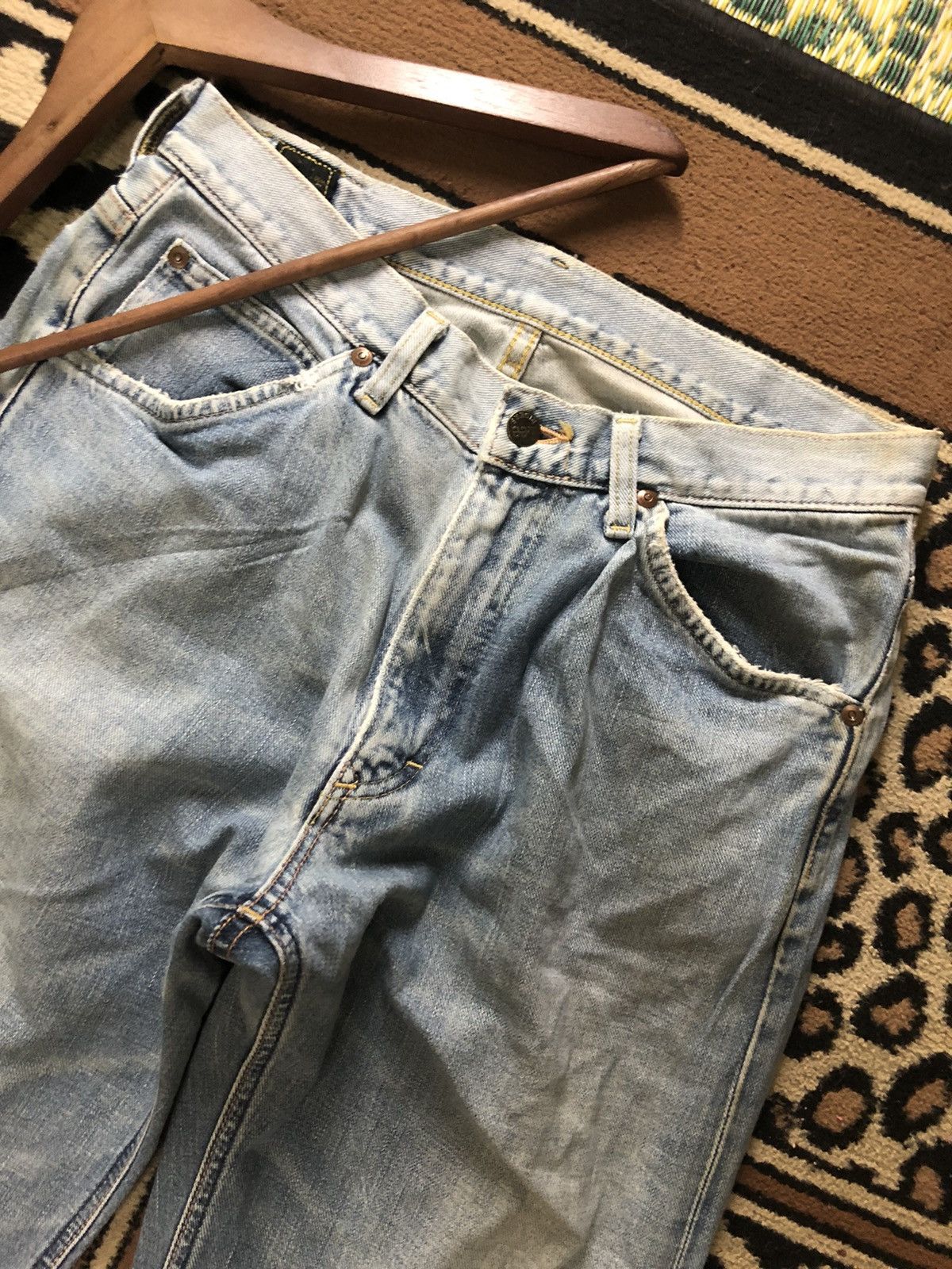 Lee × Salvage × Vintage VINTAGE SELVEDGE LEE RIDER LIGHT BLUE WASH DISTRESSED DENIM Size US 31 - 2 Thumbnail