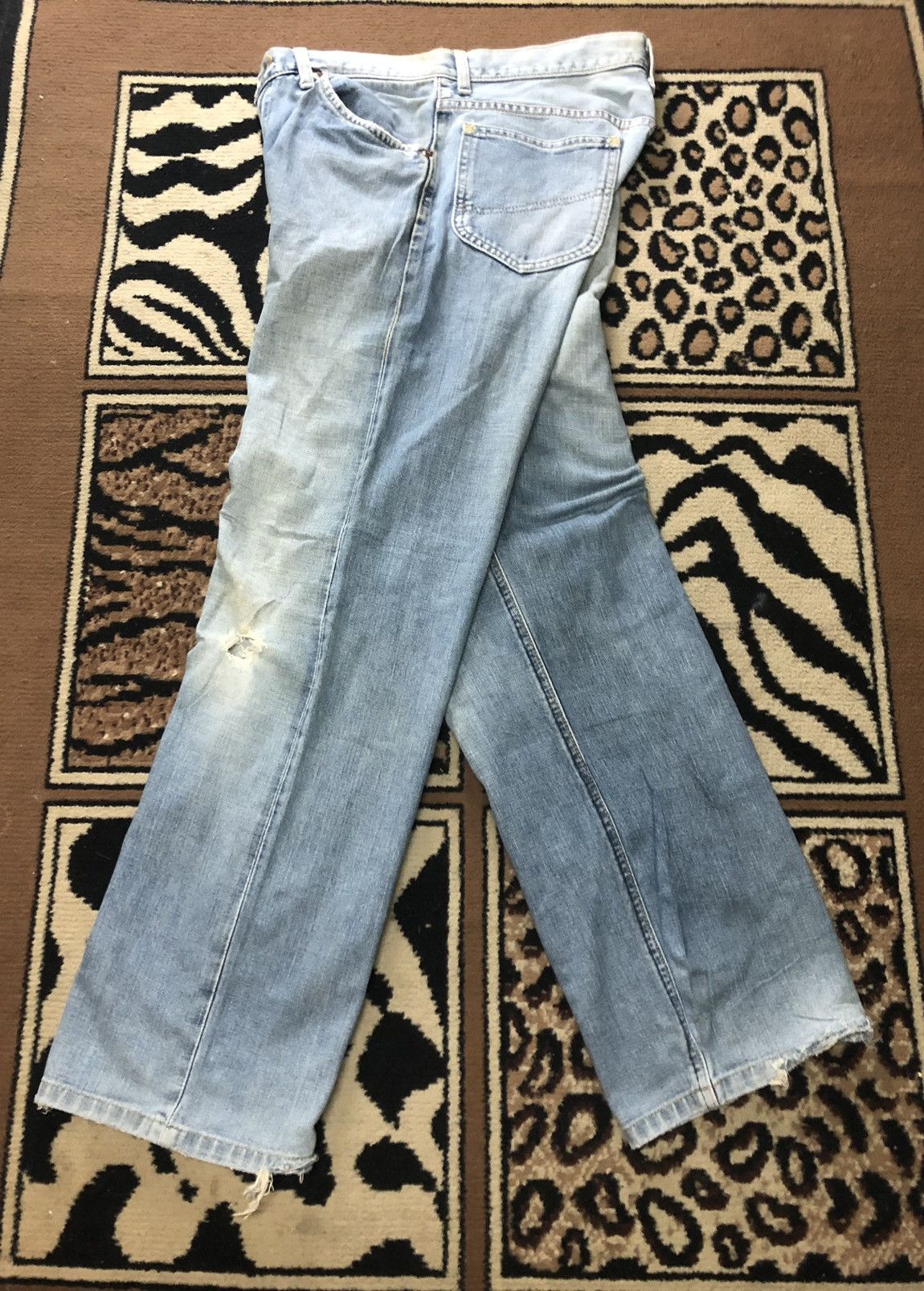 Lee × Salvage × Vintage VINTAGE SELVEDGE LEE RIDER LIGHT BLUE WASH DISTRESSED DENIM Size US 31 - 13 Thumbnail