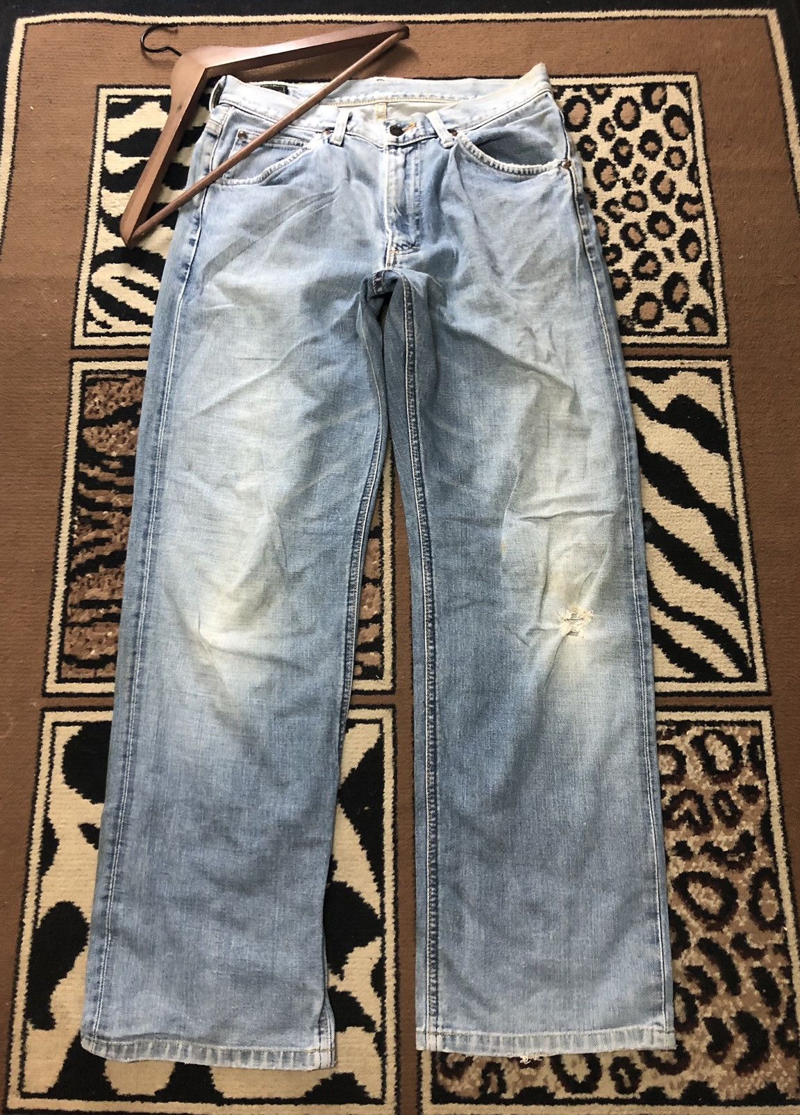 Lee × Salvage × Vintage VINTAGE SELVEDGE LEE RIDER LIGHT BLUE WASH DISTRESSED DENIM Size US 31 - 1 Thumbnail
