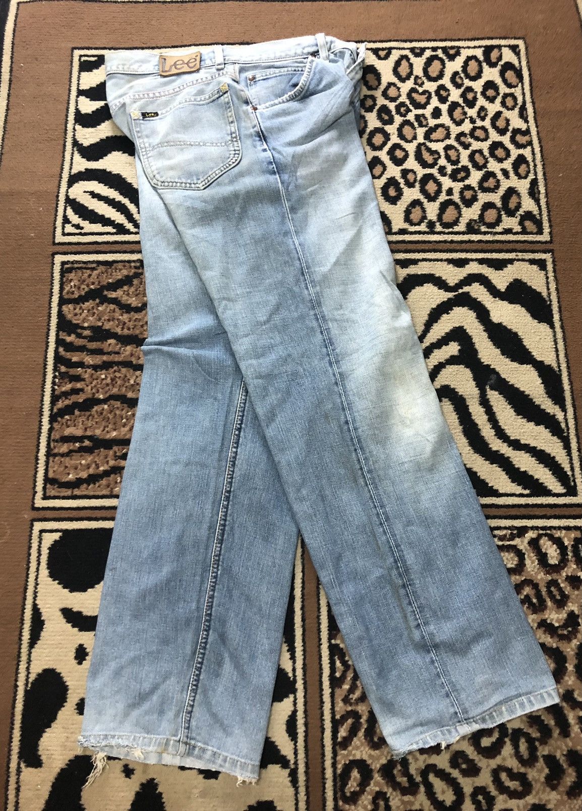 Lee × Salvage × Vintage VINTAGE SELVEDGE LEE RIDER LIGHT BLUE WASH DISTRESSED DENIM Size US 31 - 14 Thumbnail