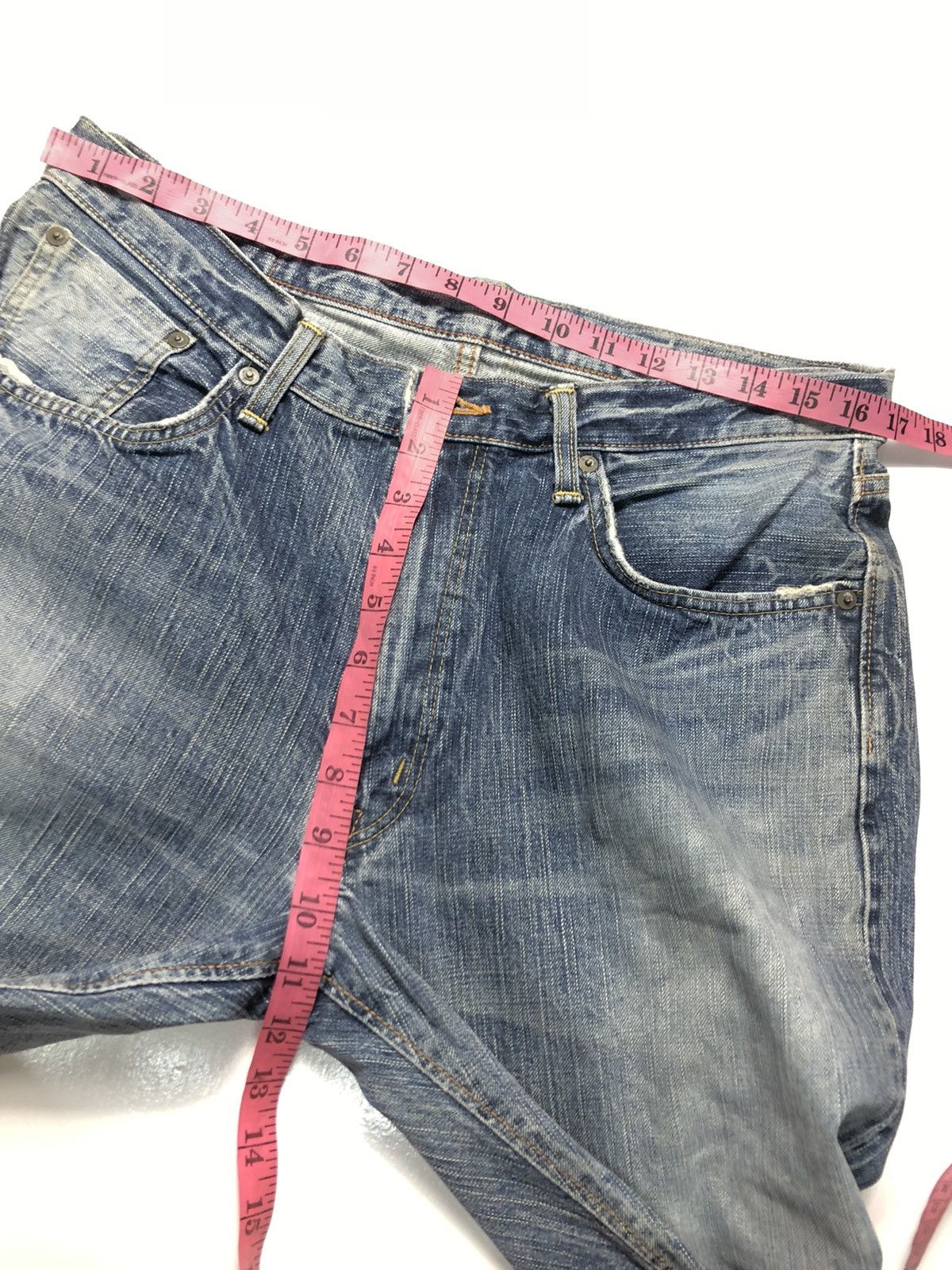 Edwin × Vintage VINTAGE EDWIN 505zx SELVEDGE BLUE WASH DISTRESSED DENIM Size US 33 - 15 Thumbnail