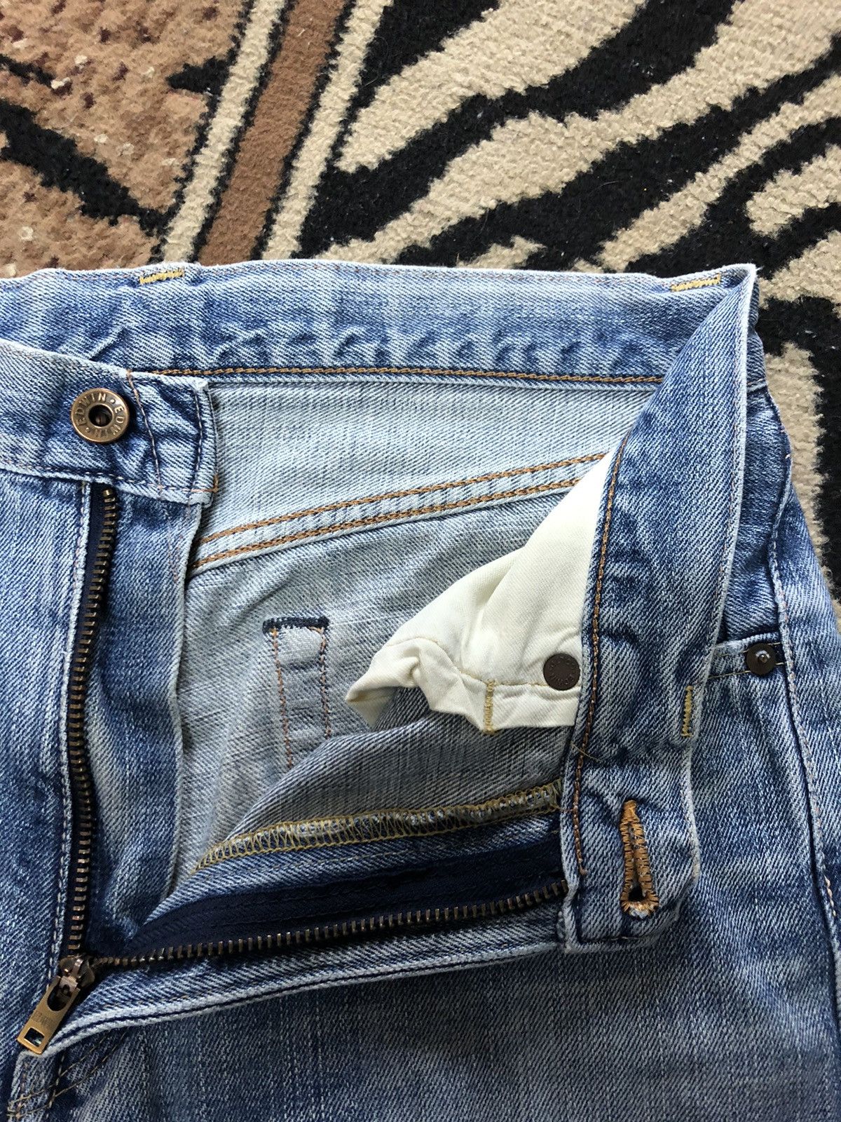 Edwin × Vintage VINTAGE SELVEDGE EDWIN 505x BLUE WASH DISTRESSED DENIM Size US 30 / EU 46 - 6 Thumbnail