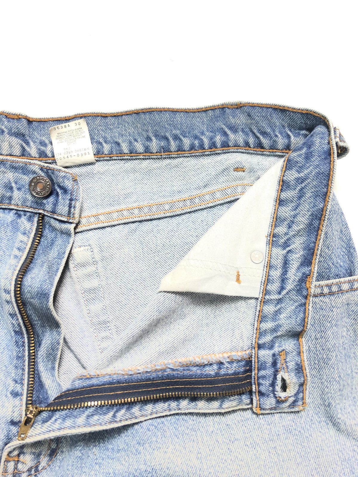 Levi's × Vintage VINTAGE 90s LEVIS 545 LOOSE BLUE WASH DISTRESSED DENIM Size US 35 - 8 Thumbnail