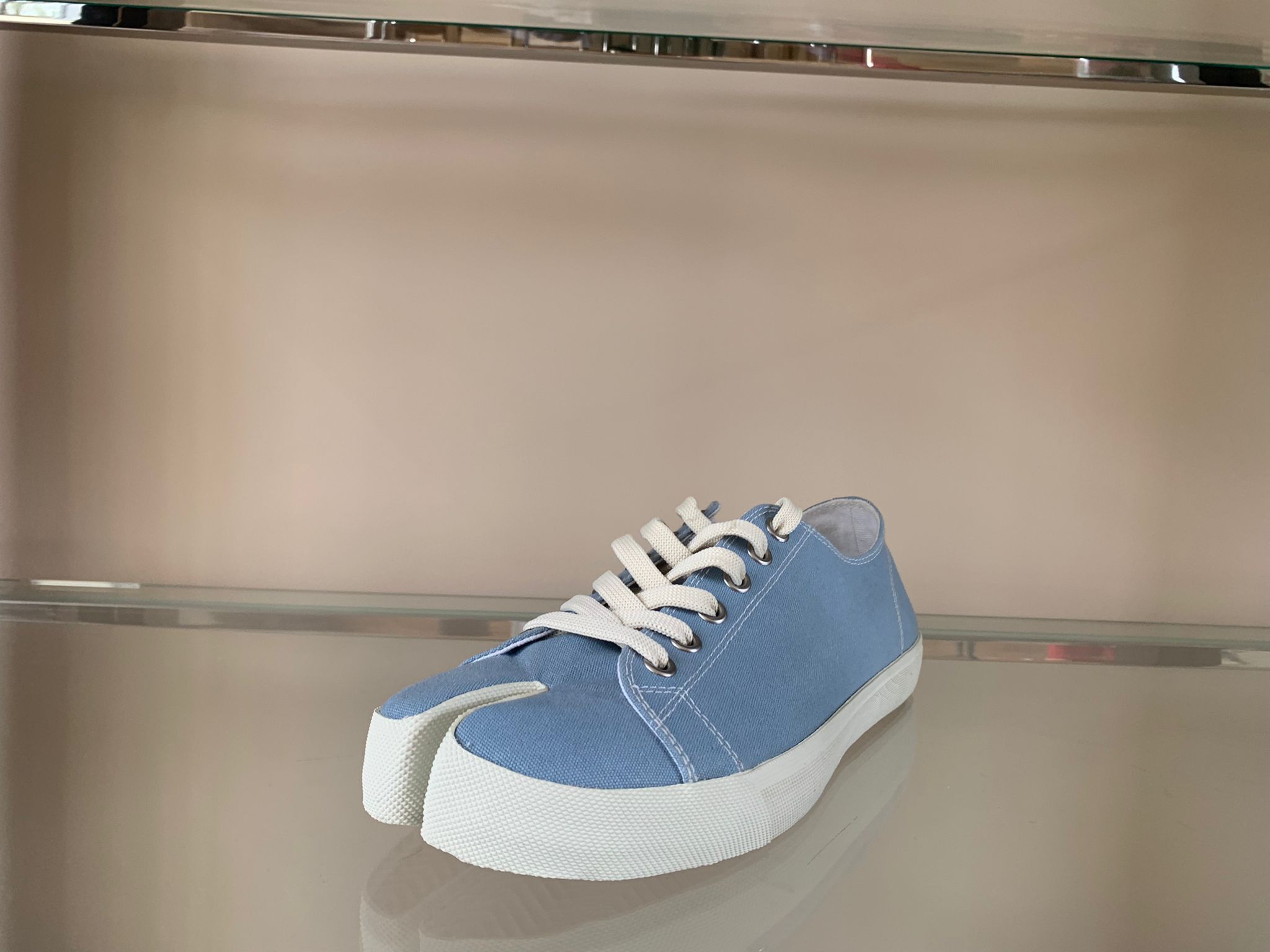 Maison Margiela Tabi Low Top Sneakers Size US 10 / EU 43 - 4 Thumbnail