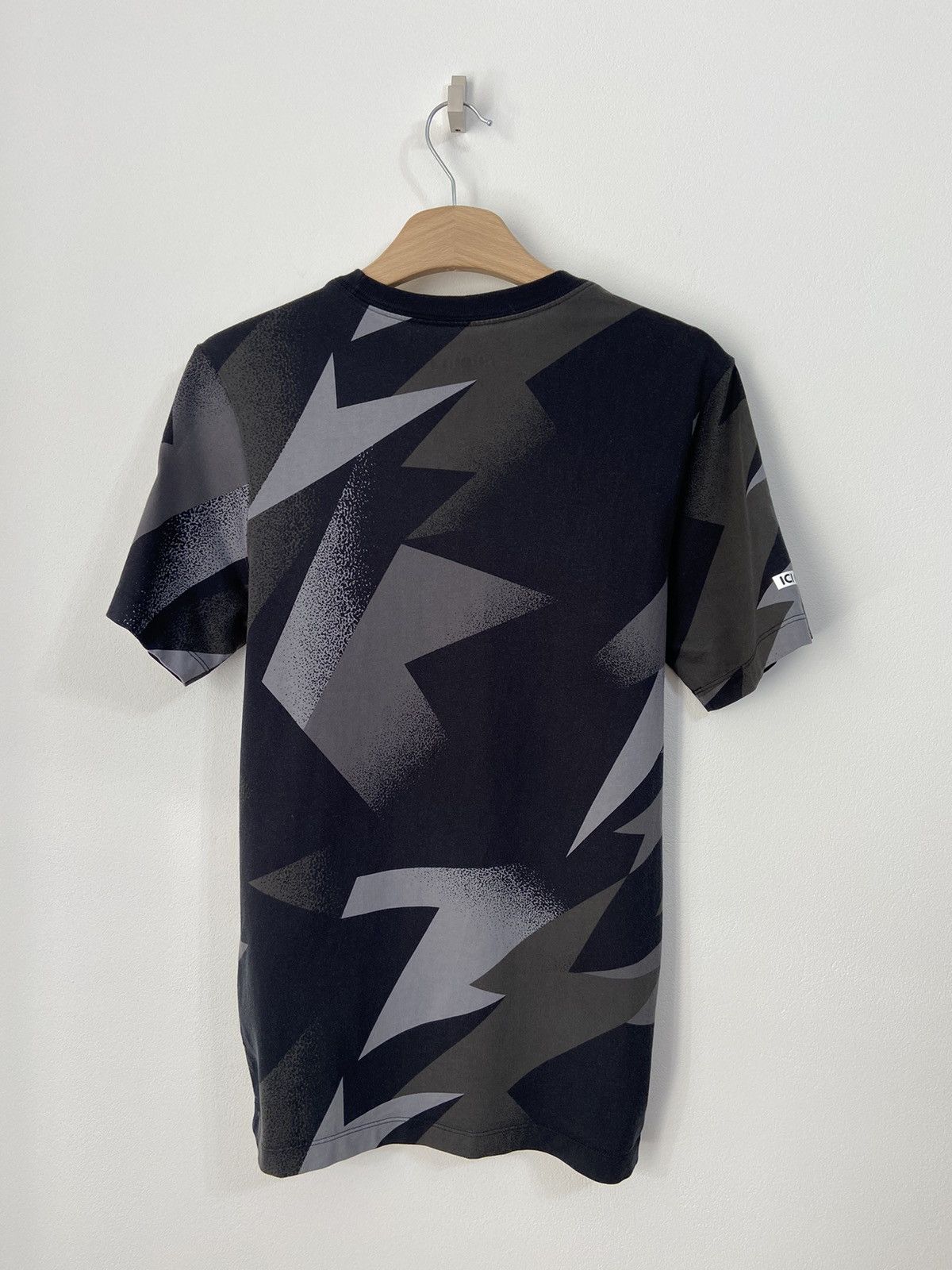 Nike Nike Air Jordan PSG Logo Shirt Size US S / EU 44-46 / 1 - 15 Thumbnail