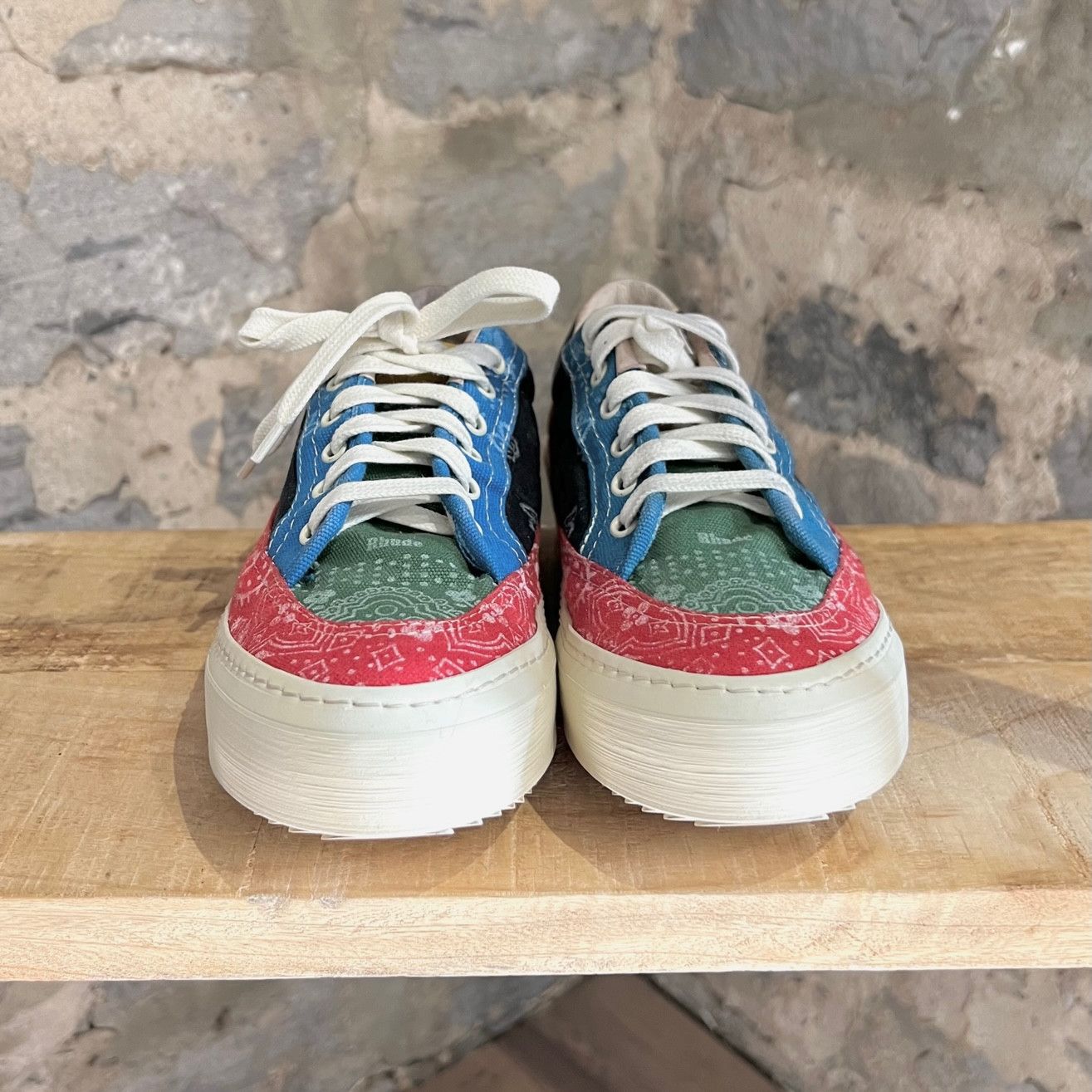 Rhude Rhude V2 Primary Bandana Low Sneakers Size US 9 / EU 42 - 4 Thumbnail