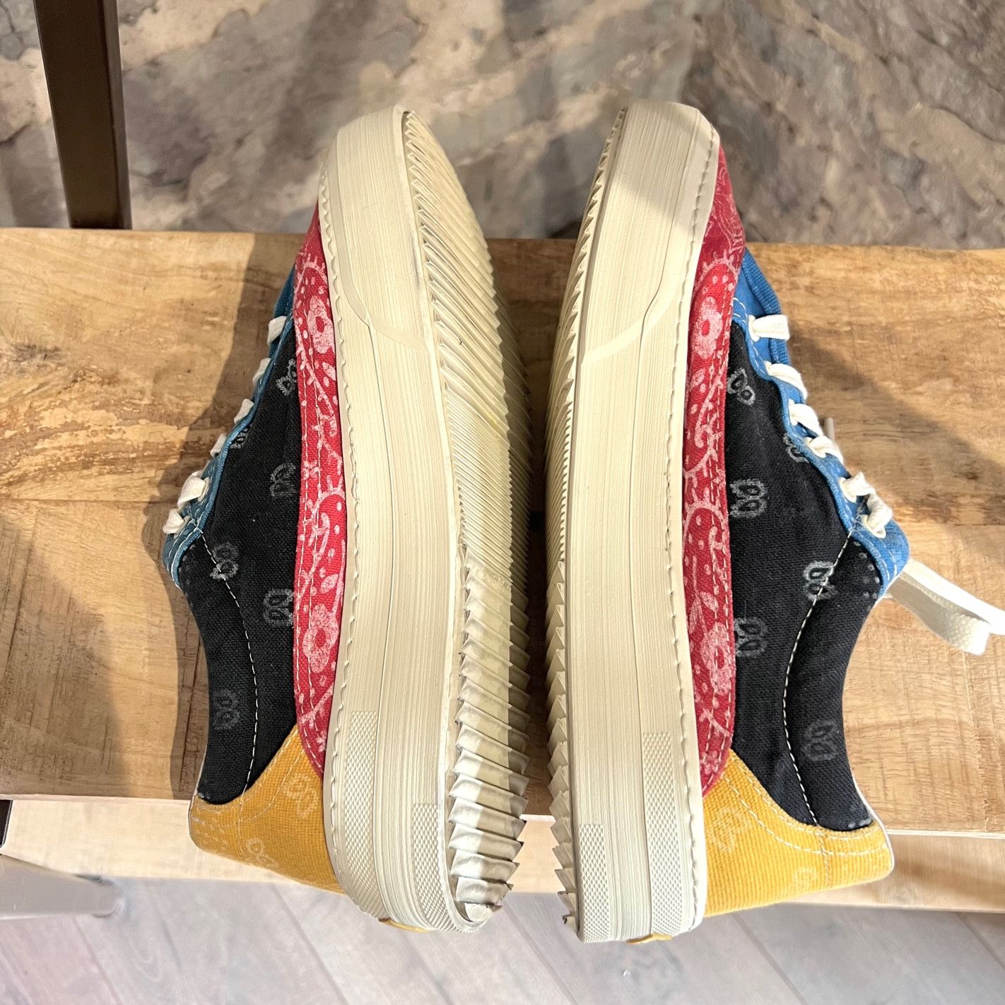 Rhude Rhude V2 Primary Bandana Low Sneakers Size US 9 / EU 42 - 7 Thumbnail