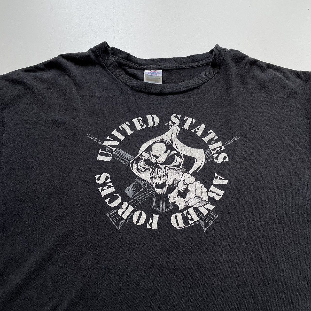 Vintage Vintage 2000s US Armed Forces Skull USA Graphic T Shirt Size US L / EU 52-54 / 3 - 2 Thumbnail