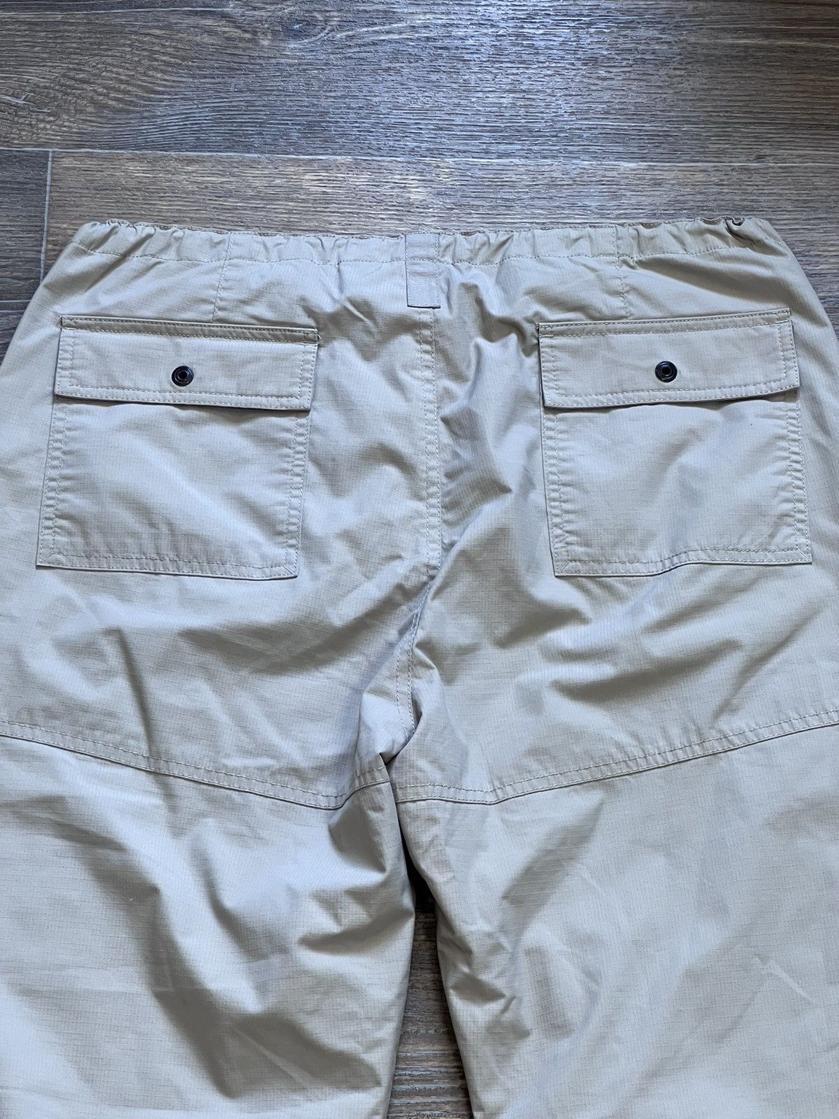 Oakley Vintage Oakley multi pocket beige cargo breeches shorts Size US 32 / EU 48 - 4 Thumbnail