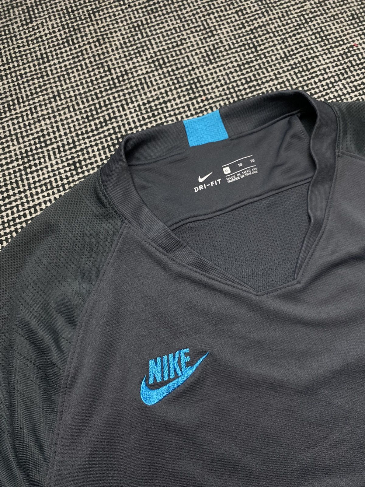 Nike × Vintage Rare Tottenham Nike soccer jersey y2k drill Size US L / EU 52-54 / 3 - 4 Thumbnail