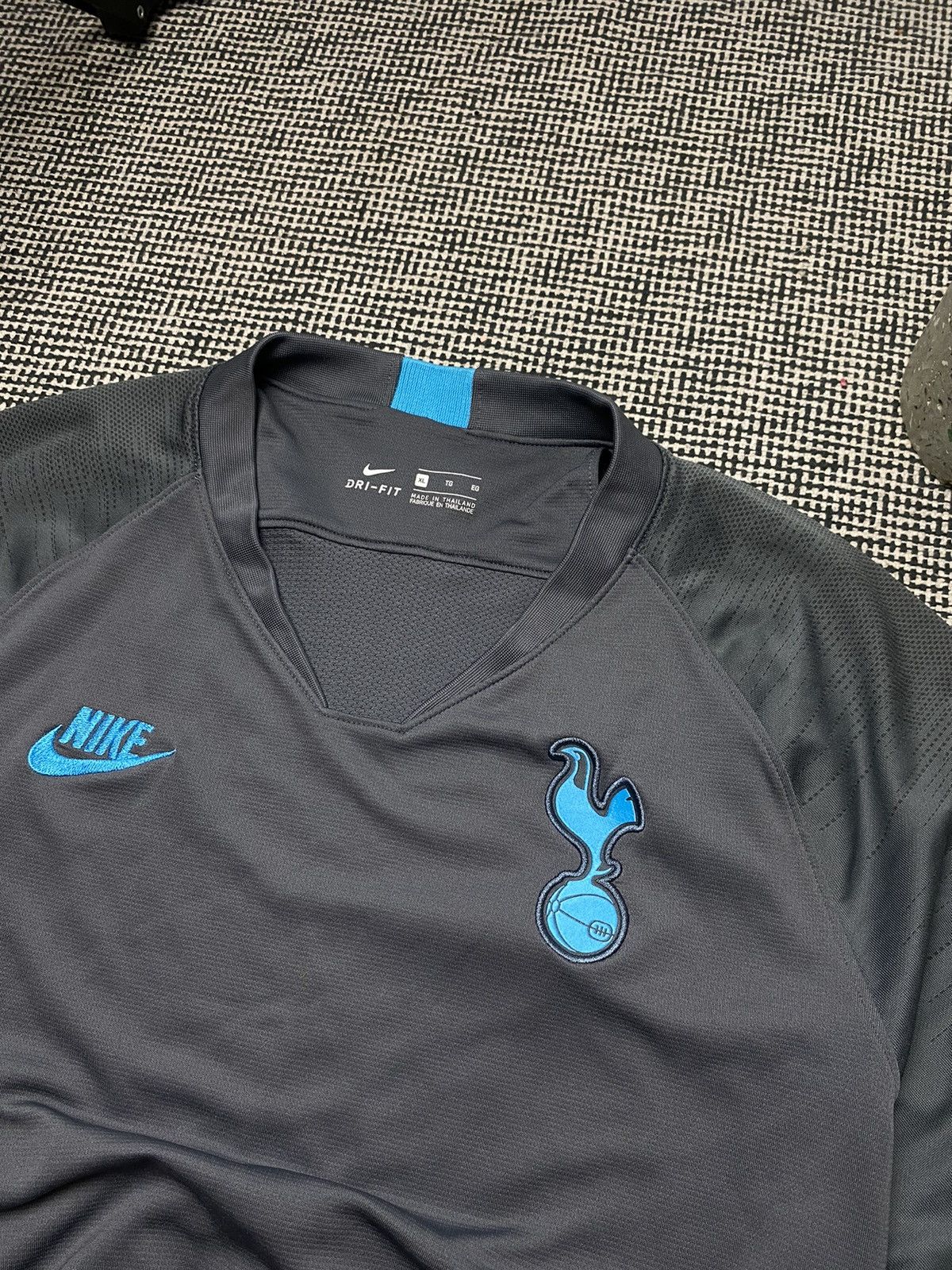 Nike × Vintage Rare Tottenham Nike soccer jersey y2k drill Size US L / EU 52-54 / 3 - 3 Thumbnail