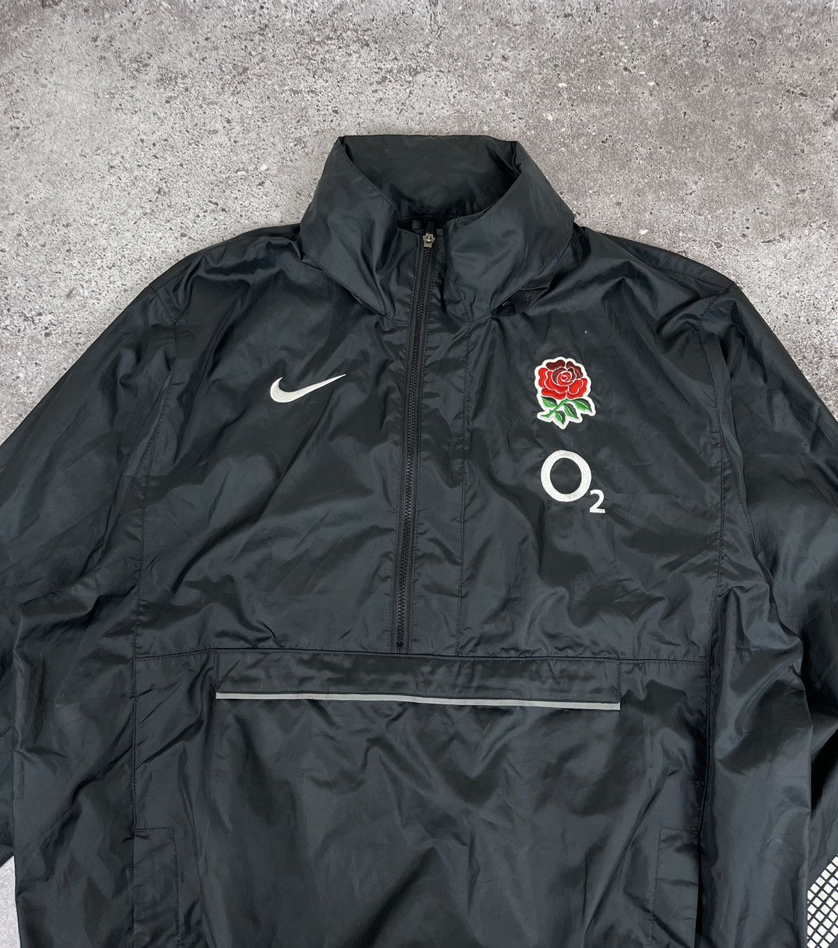 Vintage Nike England Rugby Vintage Nylon Jacket Size US L / EU 52-54 / 3 - 8 Thumbnail
