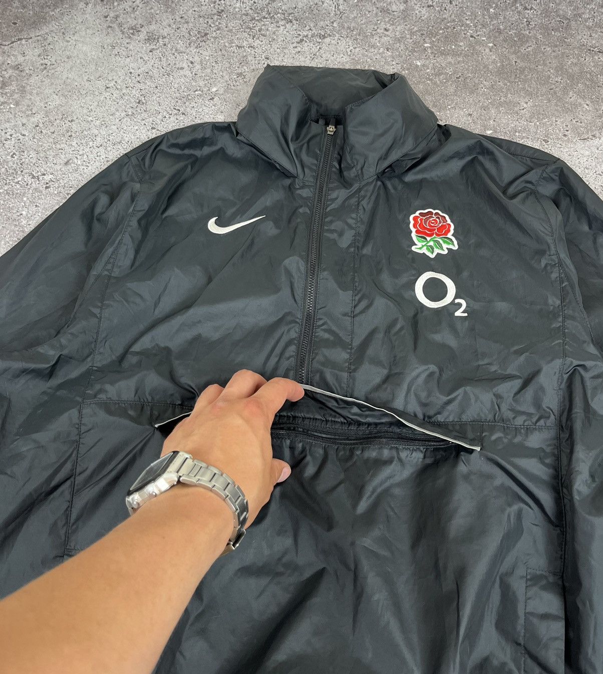 Vintage Nike England Rugby Vintage Nylon Jacket Size US L / EU 52-54 / 3 - 7 Thumbnail