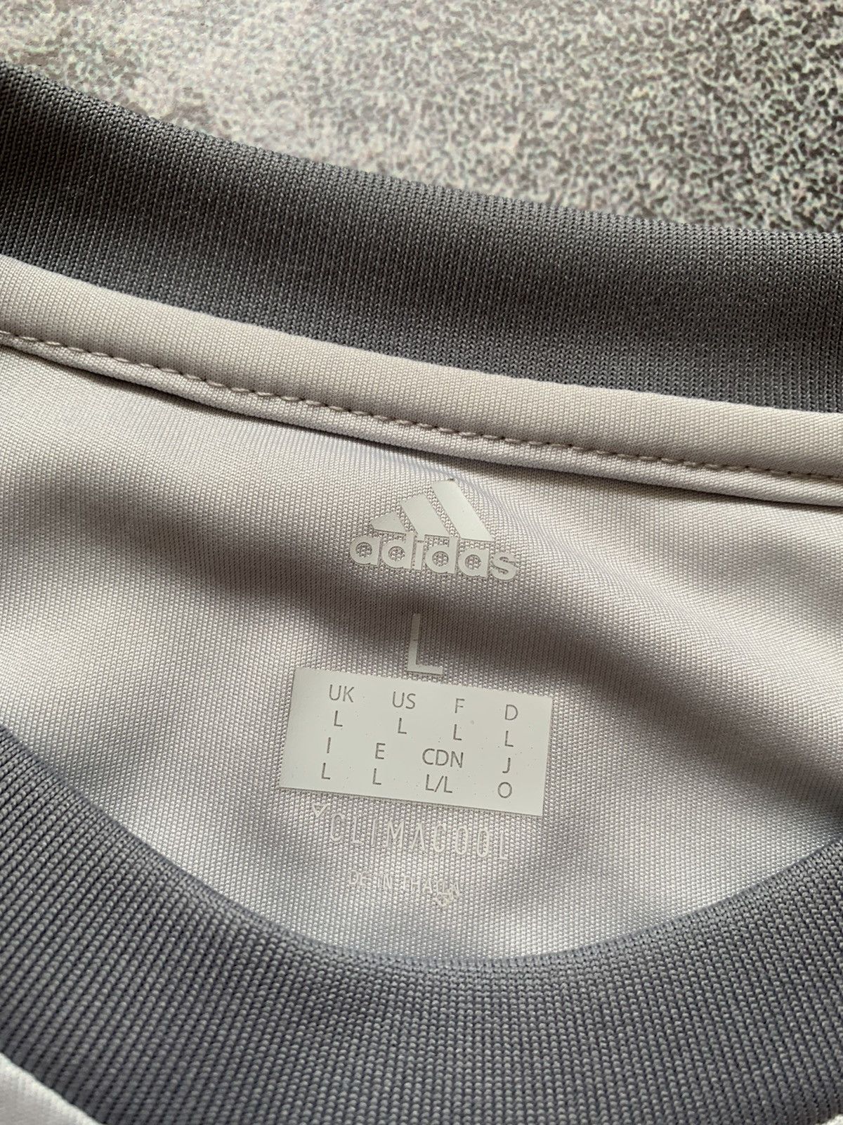 Adidas × Vintage Adidas L Paul pogba #6 tee T-shirt jersey Manchester United Size US L / EU 52-54 / 3 - 9 Thumbnail