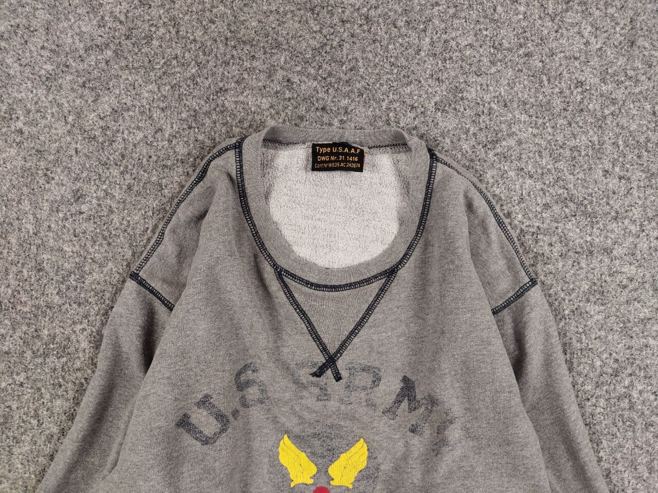 Vintage Vintage 80's Air Force US Army Gray Crew Chek Sweatshirt Size US L / EU 52-54 / 3 - 8 Thumbnail