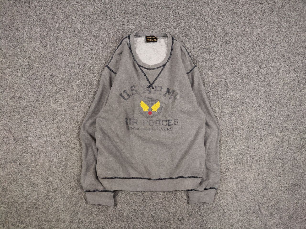 Vintage Vintage 80's Air Force US Army Gray Crew Chek Sweatshirt Size US L / EU 52-54 / 3 - 1 Thumbnail