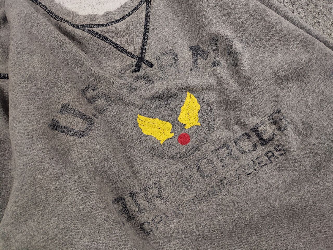 Vintage Vintage 80's Air Force US Army Gray Crew Chek Sweatshirt Size US L / EU 52-54 / 3 - 12 Thumbnail