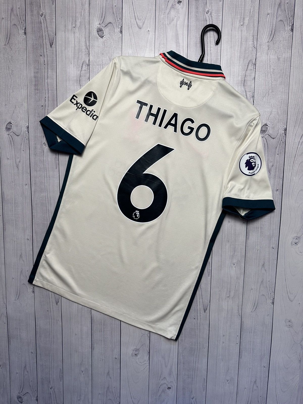 Nike Liverpool Nike soccer jersey 6 Thiago away rare size S Size US S / EU 44-46 / 1 - 1 Thumbnail