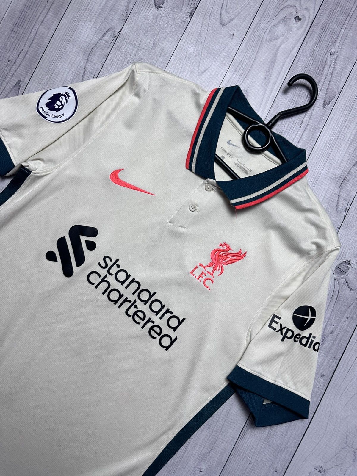 Nike Liverpool Nike soccer jersey 6 Thiago away rare size S Size US S / EU 44-46 / 1 - 4 Thumbnail