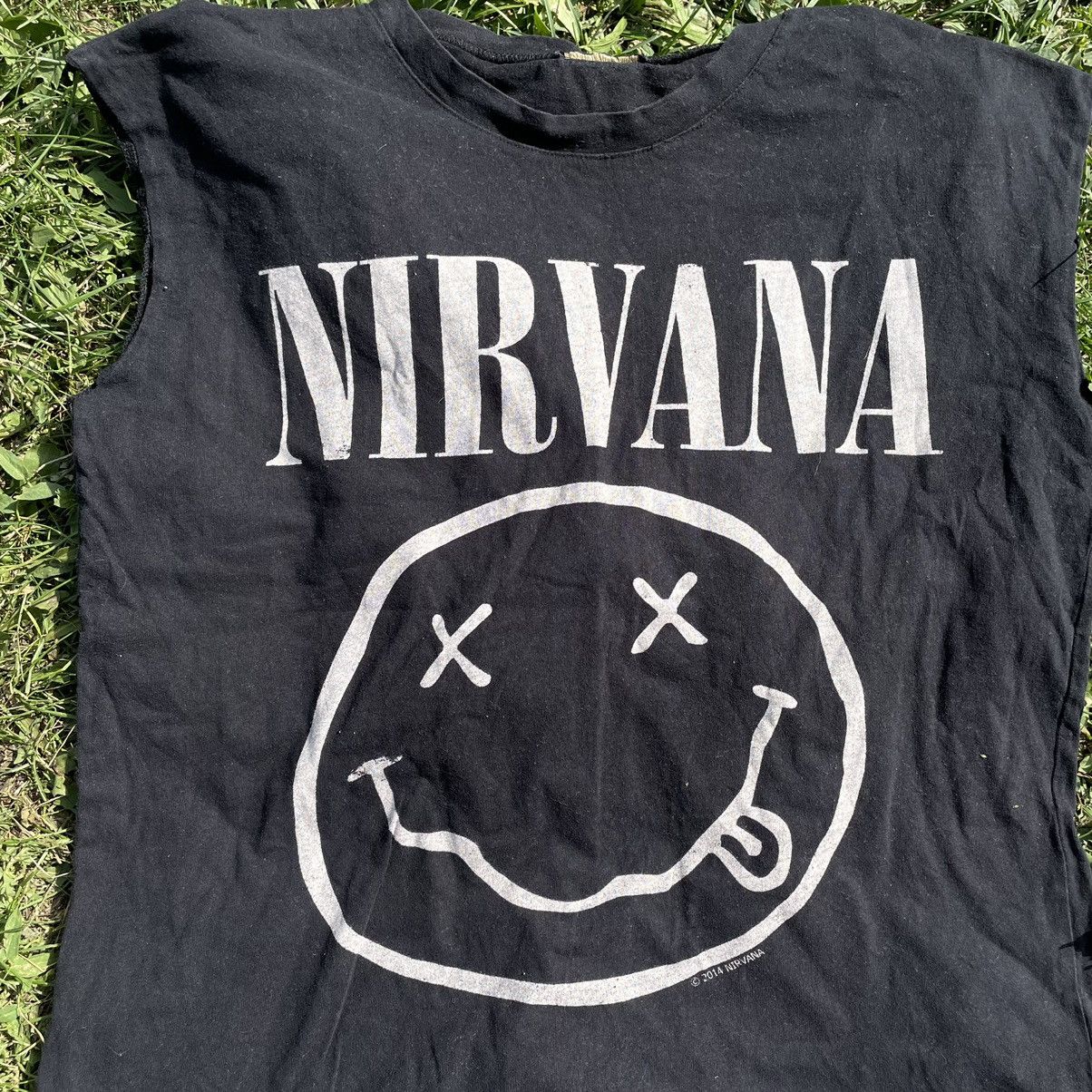Vintage Vintage 90s Nirvana Smiley Graphic Tee Grunge Band Tee M Size US M / EU 48-50 / 2 - 4 Thumbnail