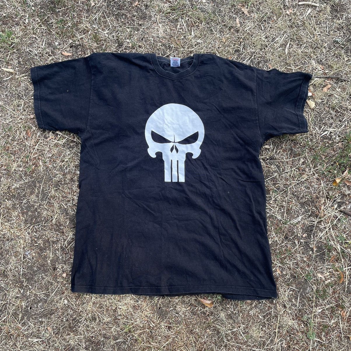Vintage Vintage 90s Punisher Skull Graphic Tee Black Streetwear XL Size US XL / EU 56 / 4 - 1 Thumbnail