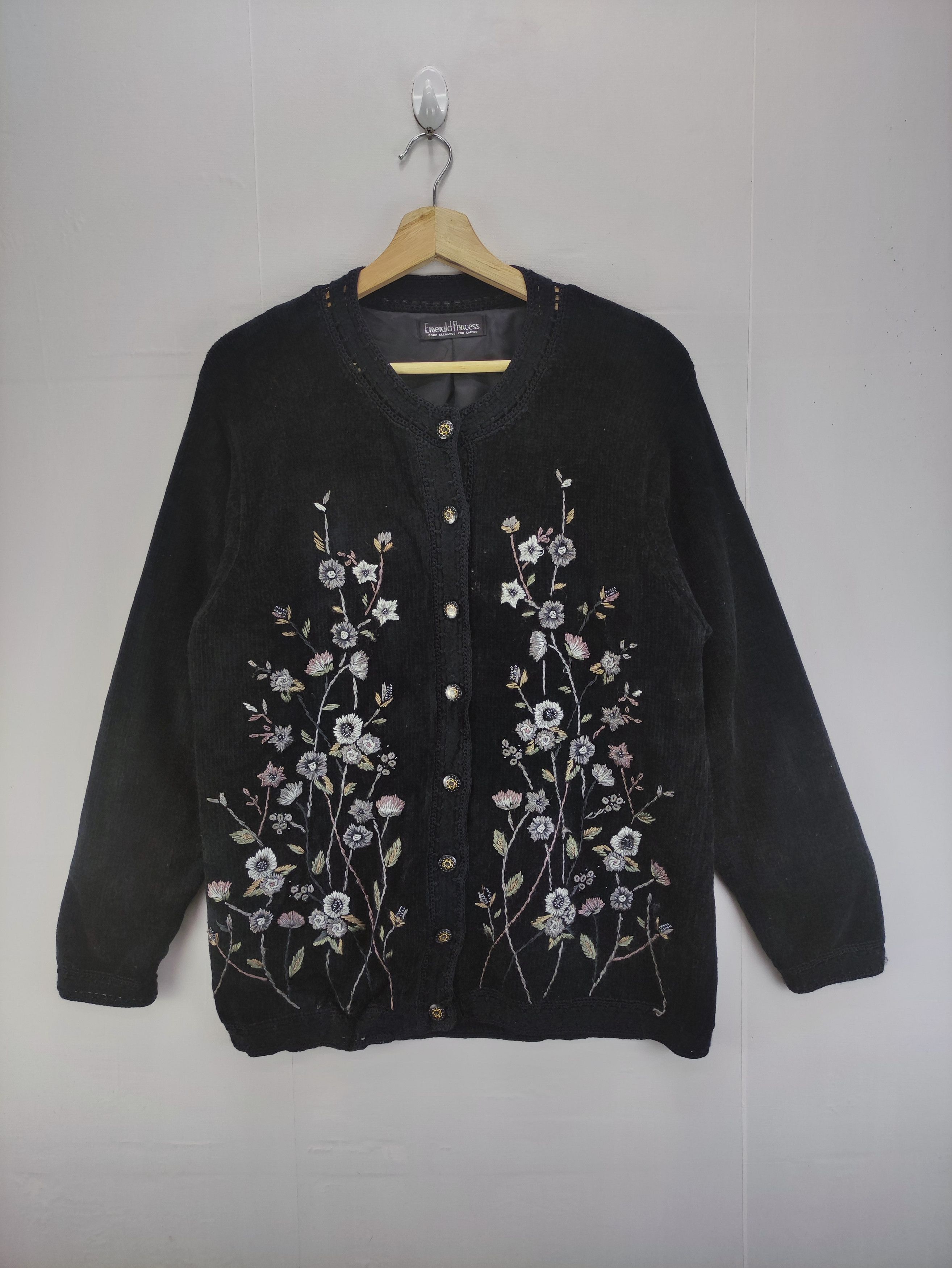 image of Aran Isles Knitwear x Cardigan Vintage Cardigan Knit Sweater By Emerald Princess Jacket in Black, W