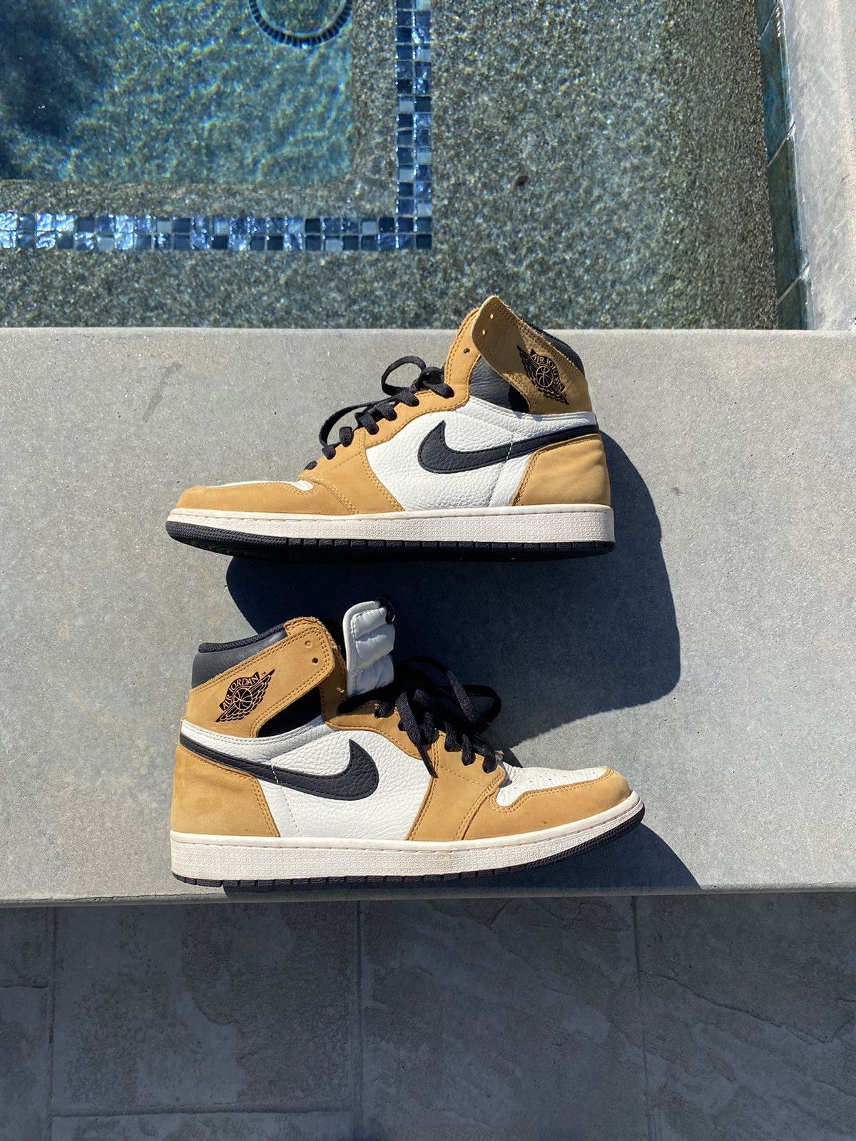 Jordan Brand × Nike jordan 1; ROOKIE OF THE YEAR Size US 11 / EU 44 - 2 Thumbnail