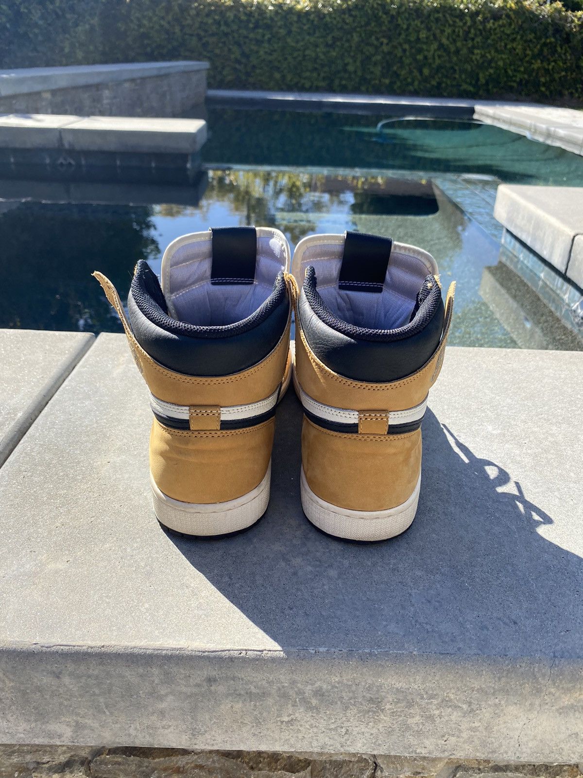 Jordan Brand × Nike jordan 1; ROOKIE OF THE YEAR Size US 11 / EU 44 - 4 Thumbnail