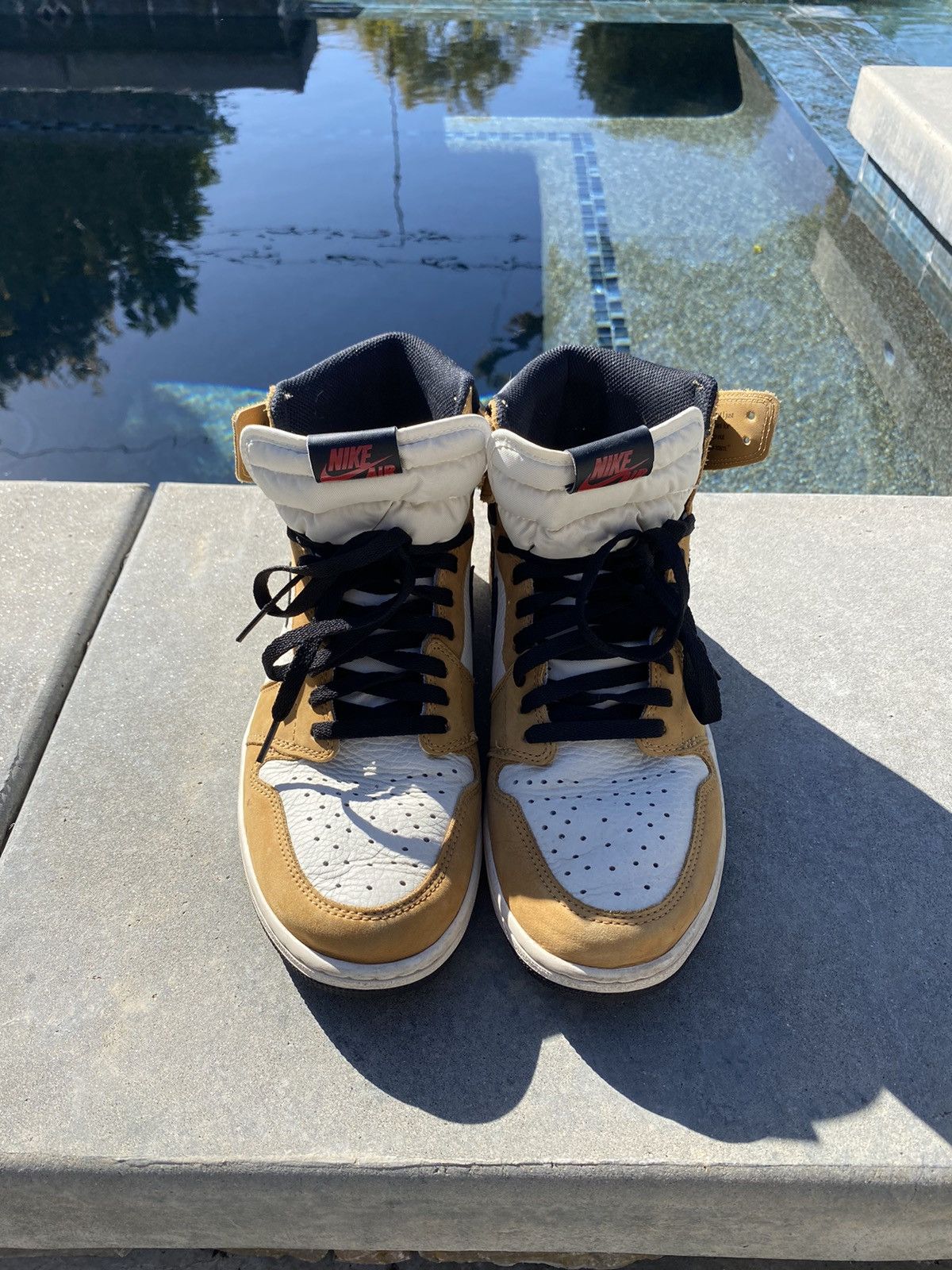 Jordan Brand × Nike jordan 1; ROOKIE OF THE YEAR Size US 11 / EU 44 - 3 Thumbnail