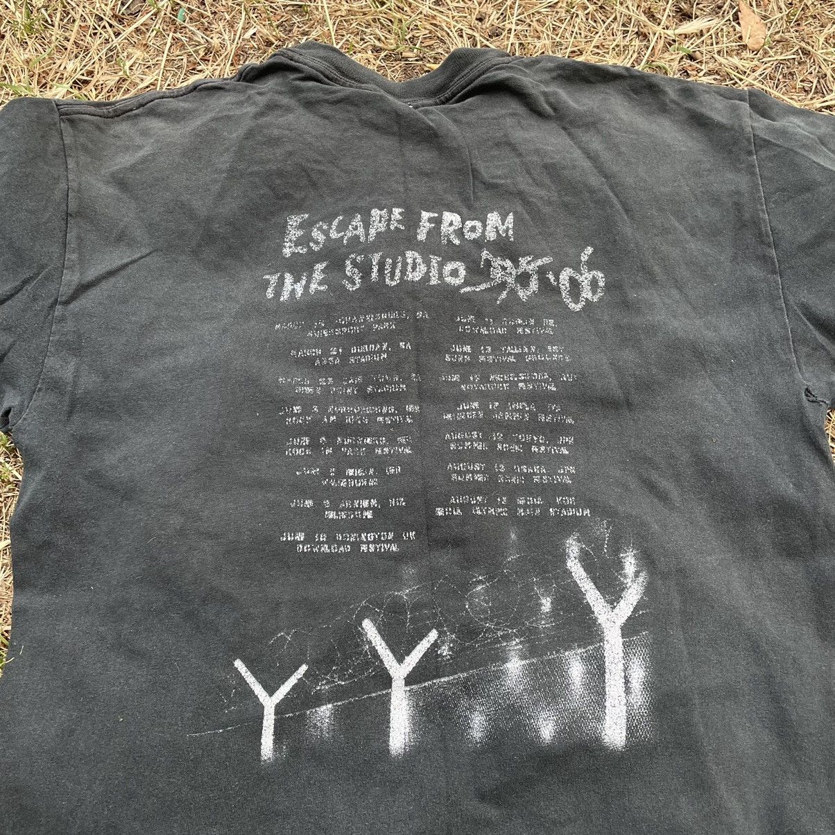 Vintage Vintage 90s Metallica Sun Faded Graphic Tee Grunge Black L Size US L / EU 52-54 / 3 - 9 Thumbnail