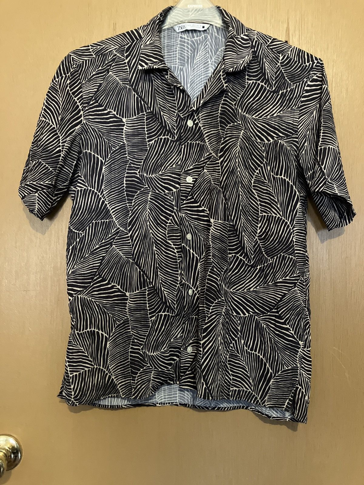 Black & Beige Polyester Short Sleeve Button Up