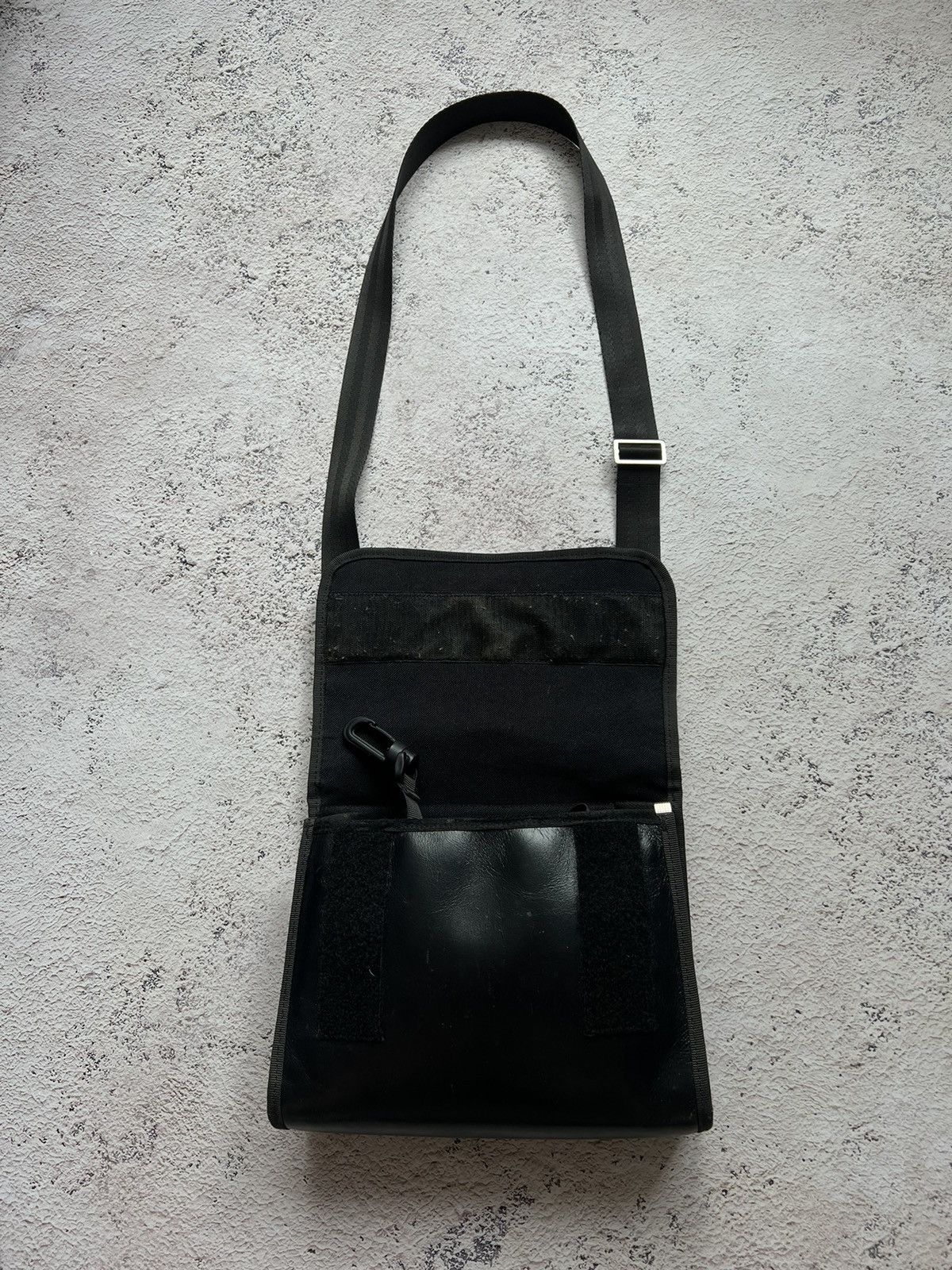 Designer × Vintage Vintage Y2K “Cow” Print Horsehair Crossbody Bag Size ONE SIZE - 7 Thumbnail