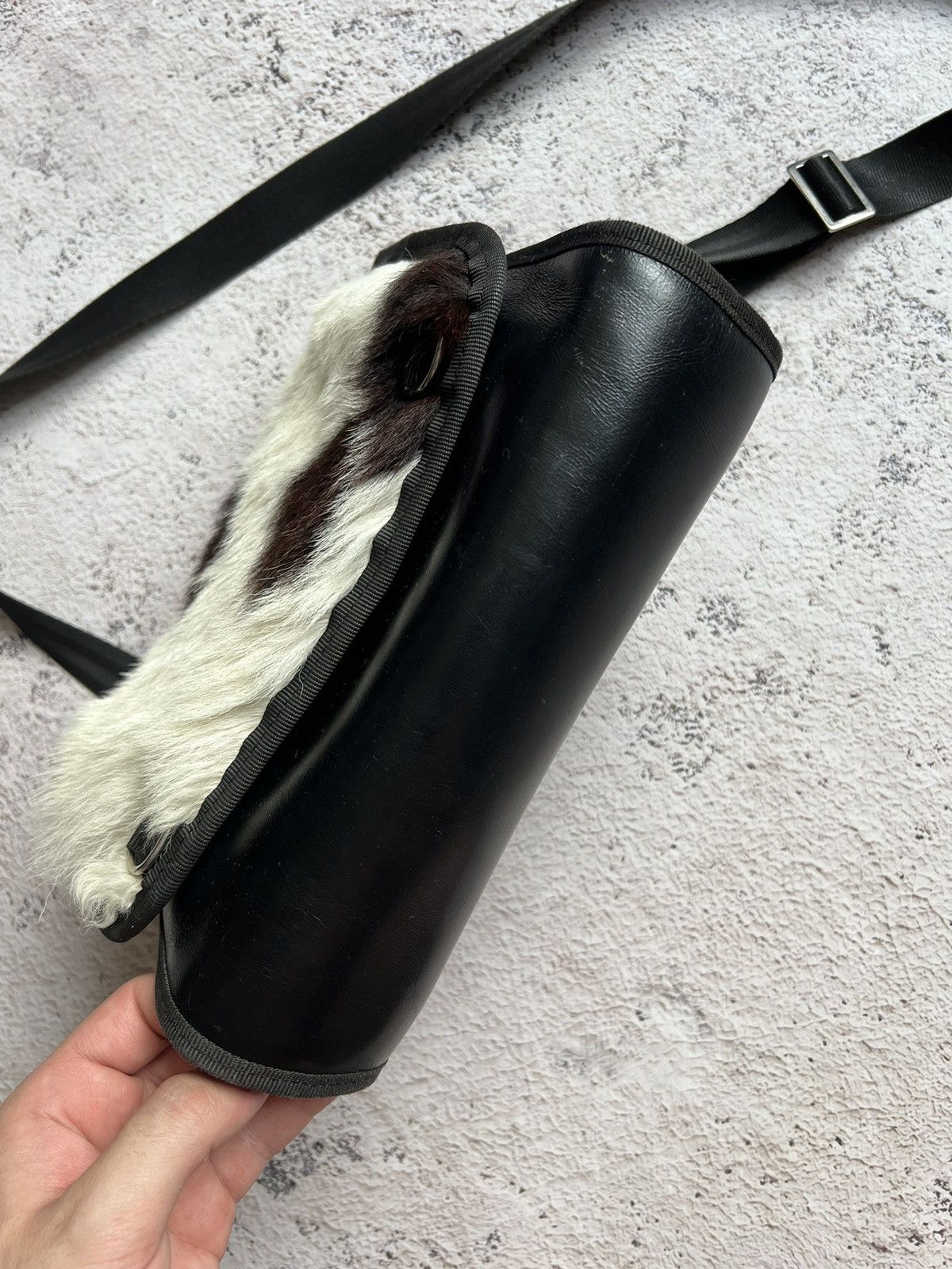 Designer × Vintage Vintage Y2K “Cow” Print Horsehair Crossbody Bag Size ONE SIZE - 4 Thumbnail